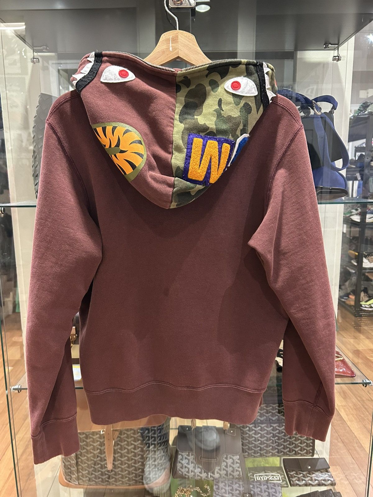 Bape Bape Shark Camo Hoodie - Maroon Size US M / EU 48-50 / 2 - 2 Thumbnail