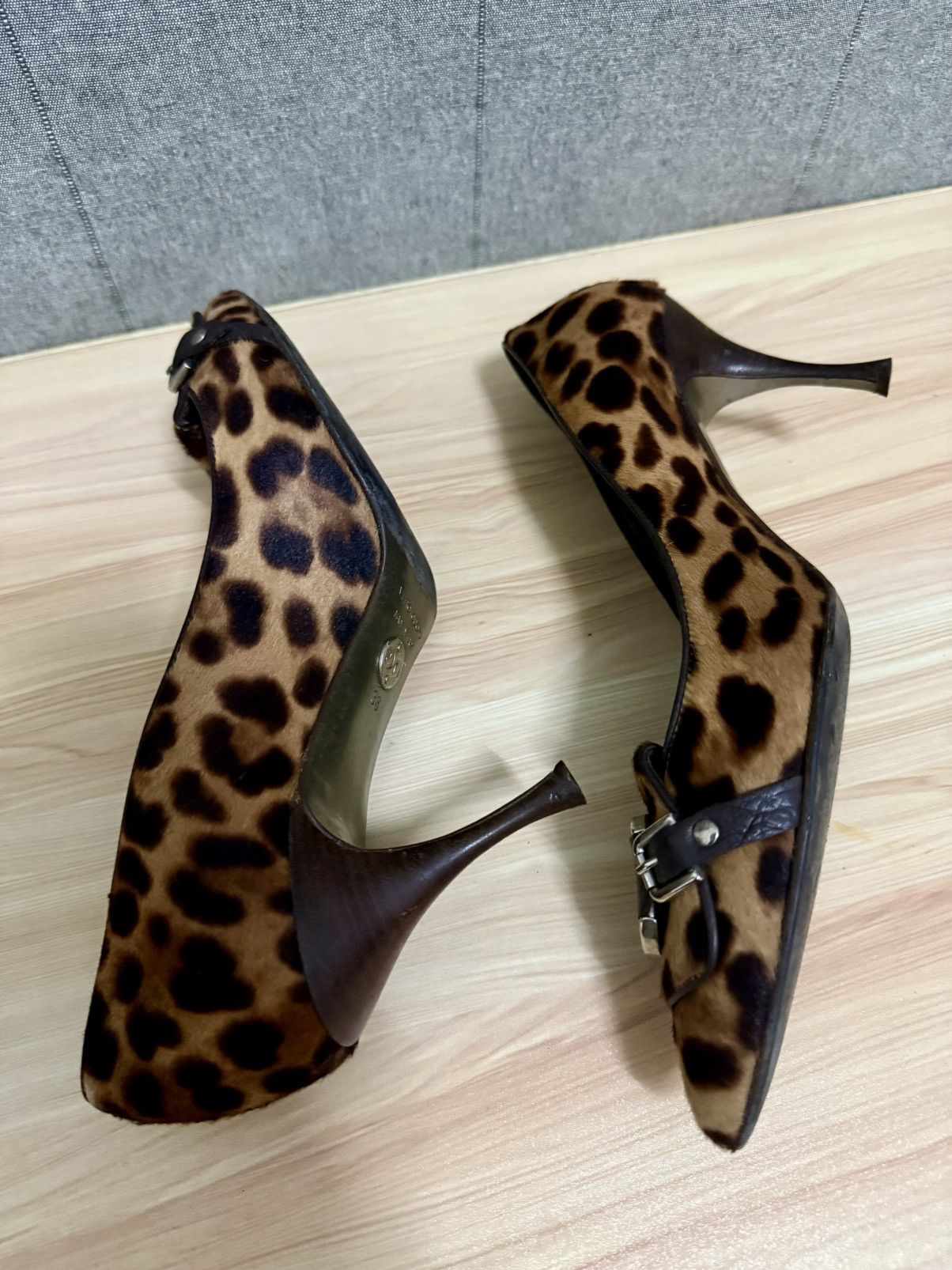 Dolce & Gabbana Dolce & Gabbana leopard print pony hair heels Size US 8 / IT 38 - 7 Thumbnail