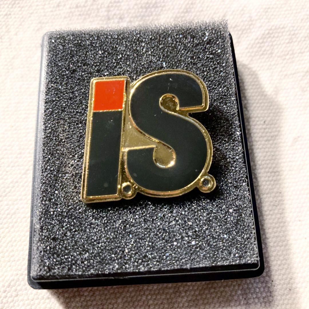 Issey Miyake VTG issey miyake i.s. sports Pin Badge Size ONE SIZE - 1 Thumbnail