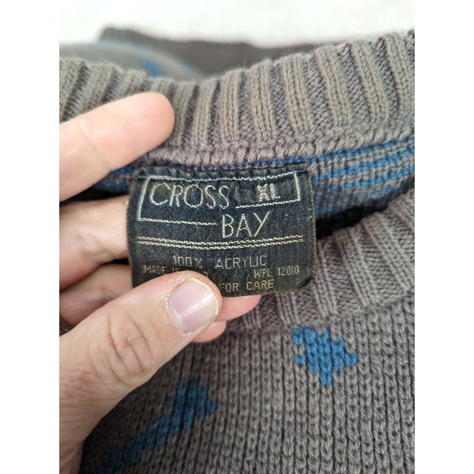 Vintage VINTAGE 80s Mens Brown Geometric Crewneck Sweater XL C1M Crew Neck Pullover Acrylic Solid Square Pit to Pit 23 Length 25 Size US XL / EU 56 / 4 - 4 Thumbnail