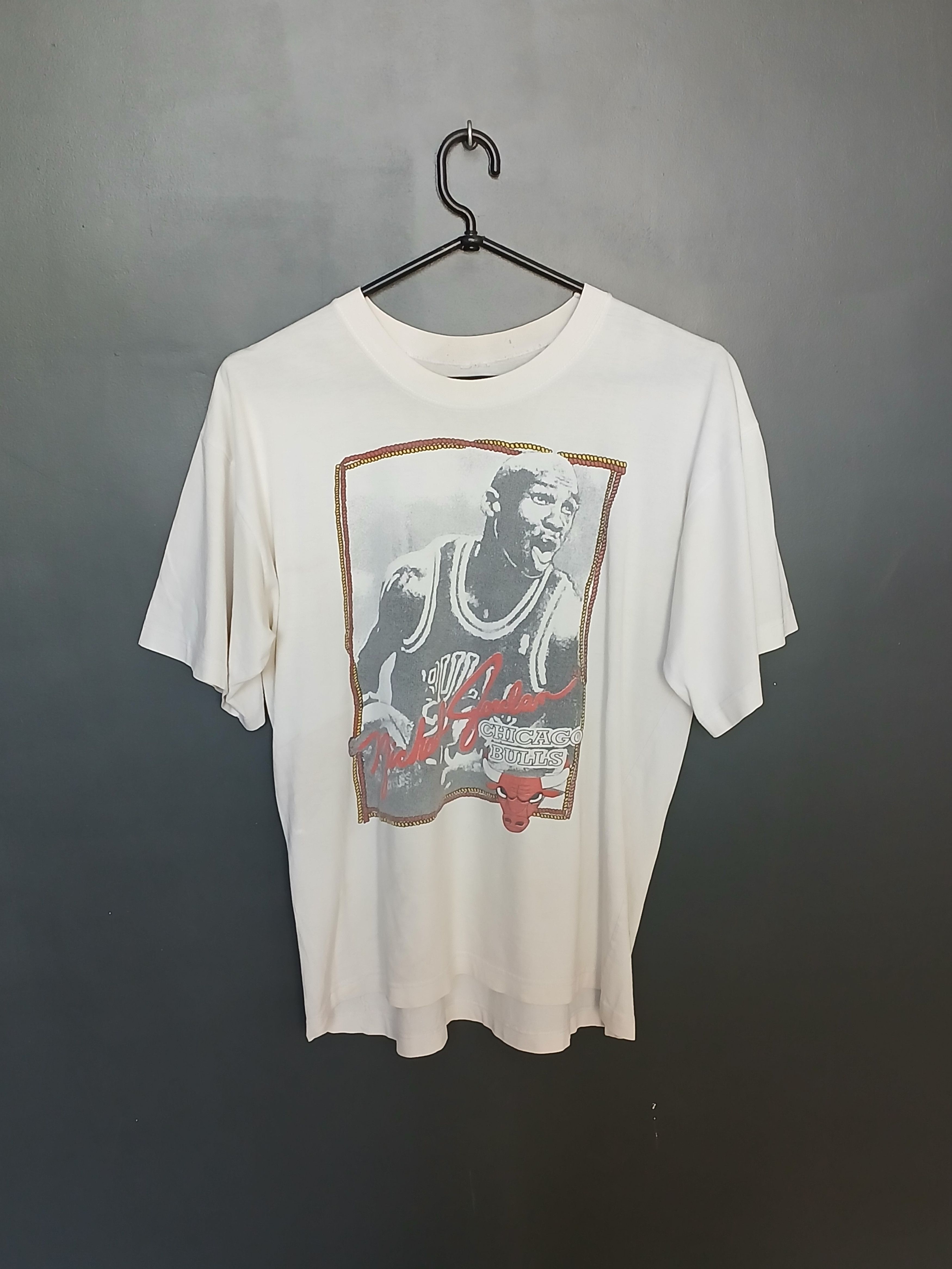NBA Vintage NBA Chicago Bulls Jordan Basketball T-Shirt Size US M / EU 48-50 / 2 - 1 Thumbnail