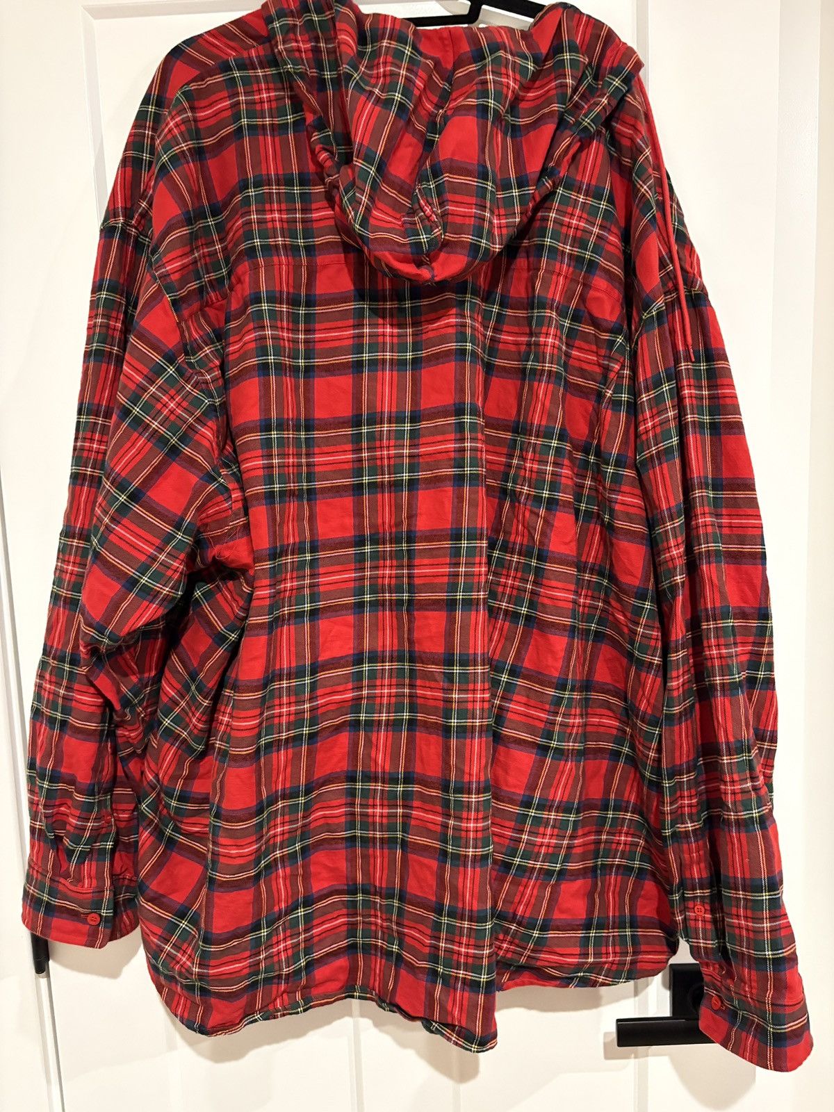 Balenciaga BALENCIAGA RED TARTAN HOODED SHIRT UNIFIT Size US XL / EU 56 / 4 - 2 Thumbnail