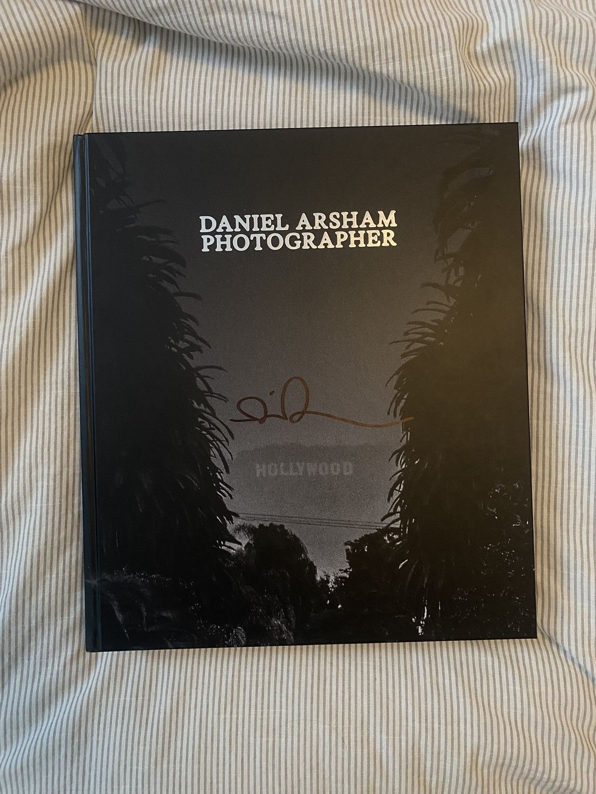 Daniel Arsham Daniel Arsham NYC Pop Up Signed Book Size ONE SIZE - 1 Thumbnail