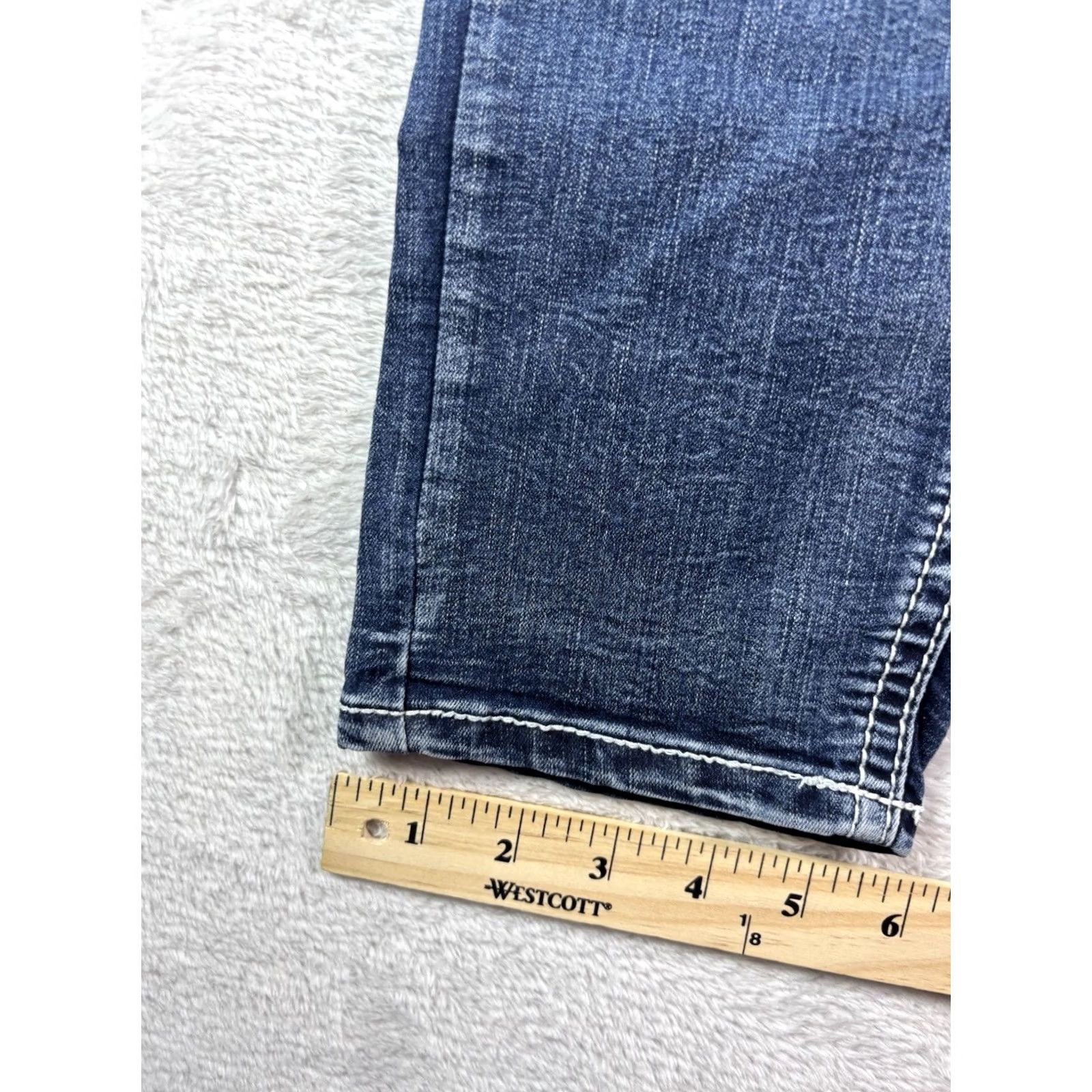Vintage Love Indigo Premium Jeans Women's Jeans Cropped Dark Wash Embroidered Size 16W Mid Rise 5-Pocket Blue Denim Size 38" / US 16 / IT 52 - 5 Thumbnail