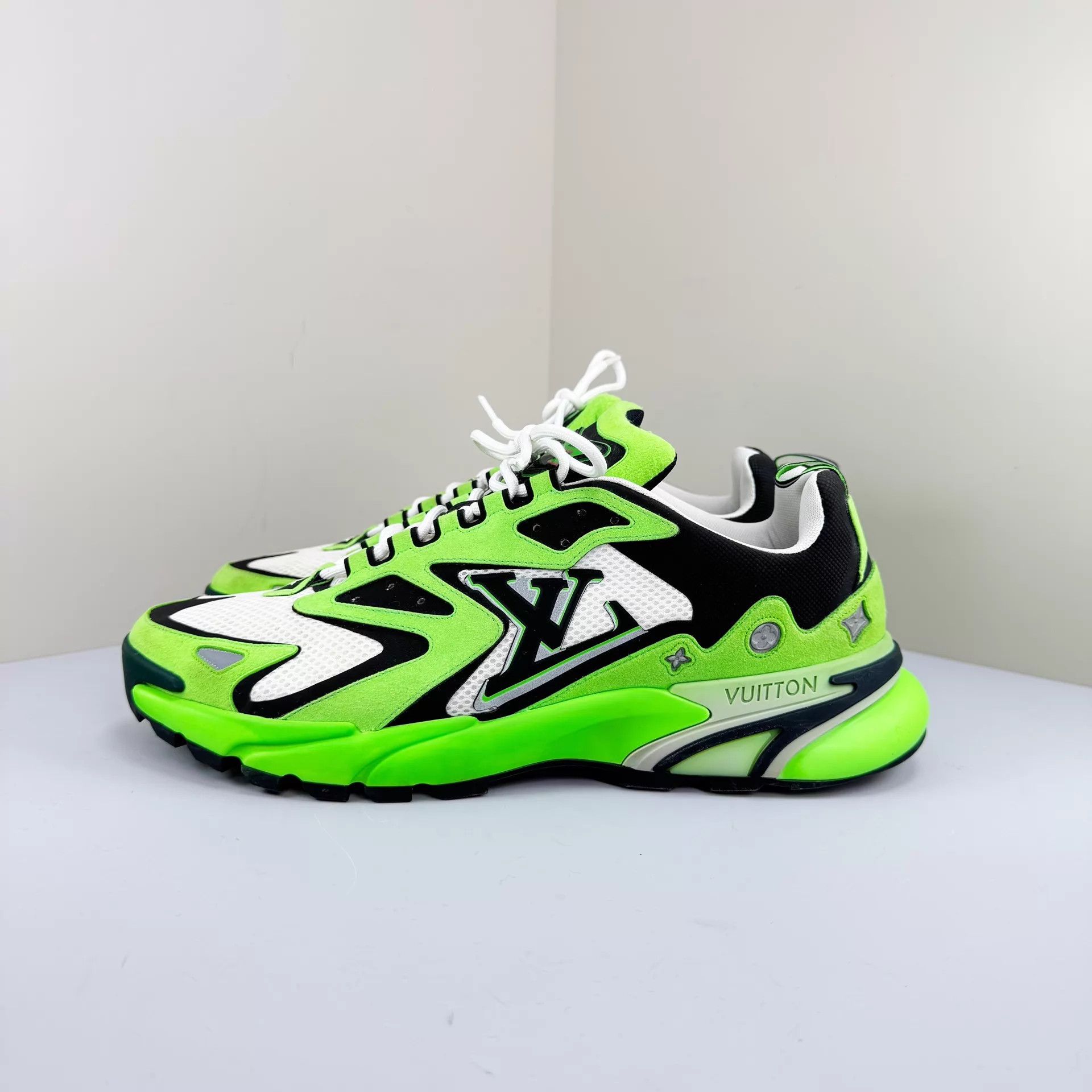 Louis Vuitton Louis Vuitton Runner Tatic Sneakers US 10 98 New Size US 10 / EU 43 - 1 Thumbnail