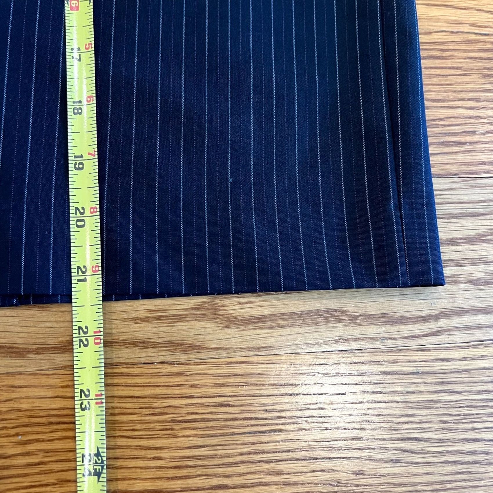 Brooks Brothers Brooks Brothers Navy Blue Pinstripe Stretch Wool Pencil Skirt Size 10 Size 32" / US 10 / IT 46 - 4 Thumbnail