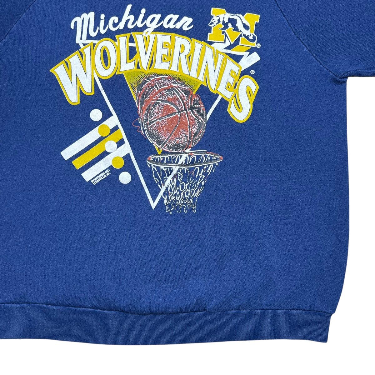 NCAA Vintage 1990s NCAA Michigan Wolverines Basketball Sweatshirt Size US XL / EU 56 / 4 - 7 Thumbnail