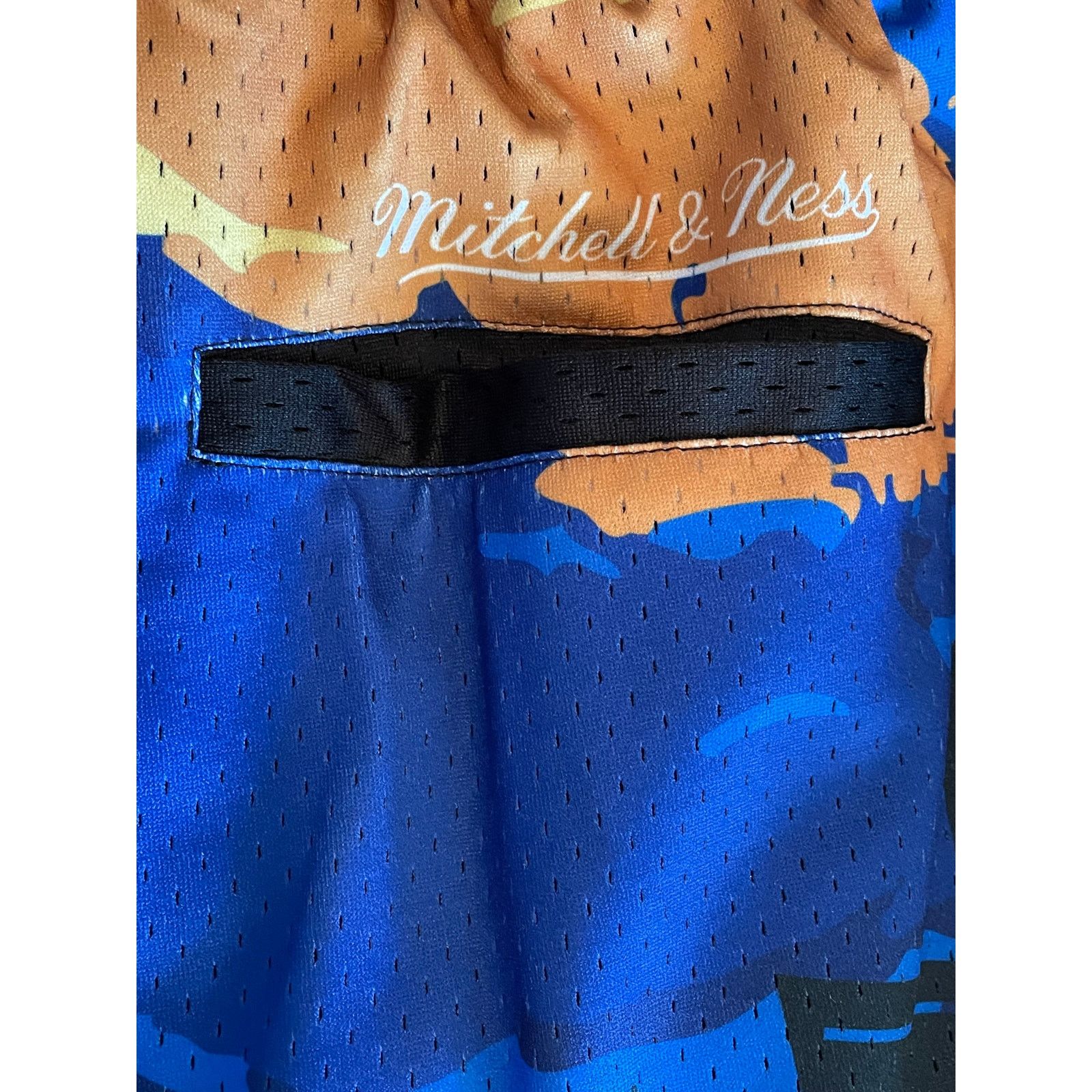 Mitchell & Ness Mitchell & Ness RARE Sneakercon Sport Shorts Medium NEW Size US 34 / EU 50 - 9 Thumbnail