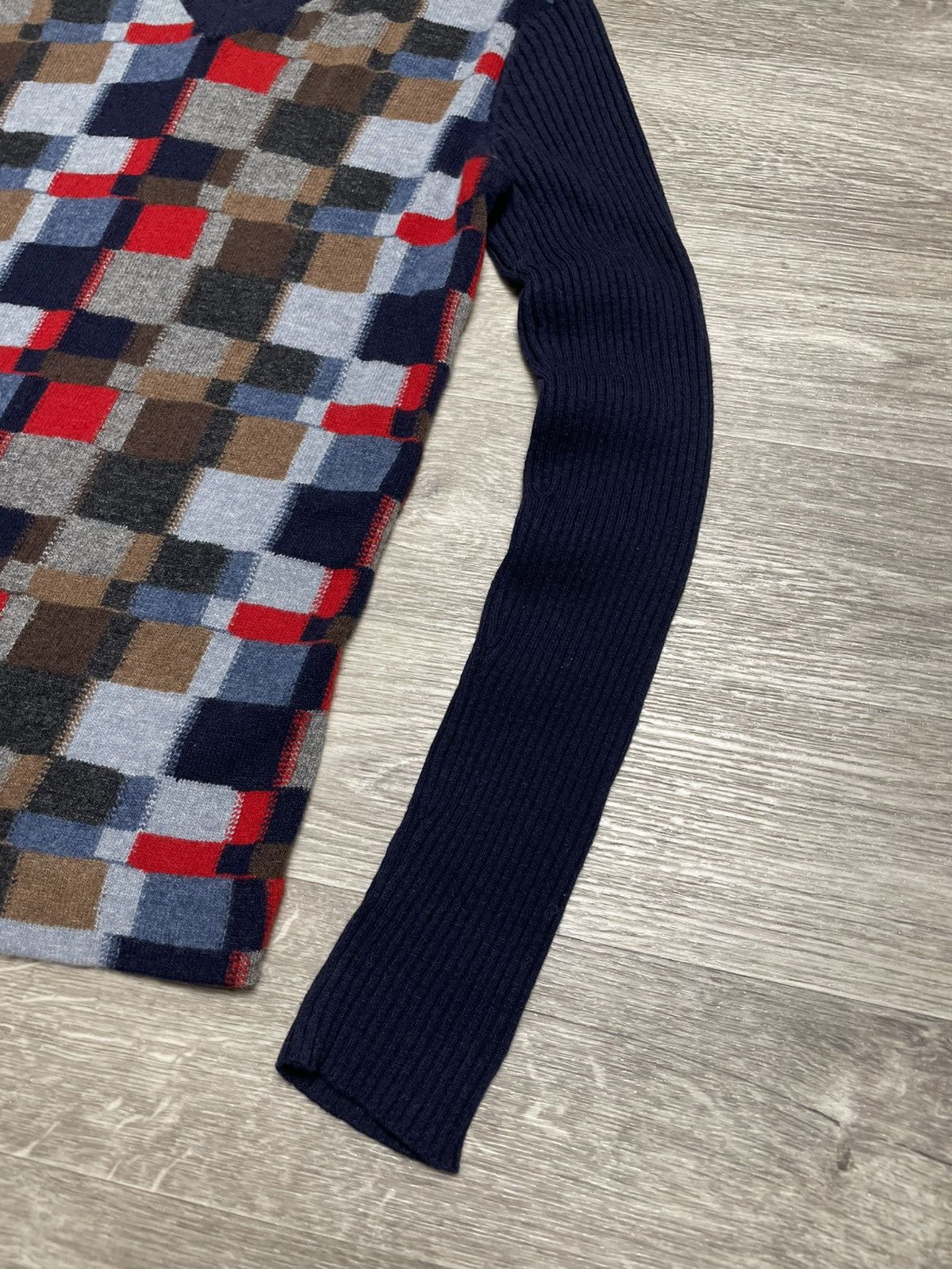 Dolce & Gabbana Dolce Gabbana Multicolored Checkered Pattern V-Neck Sweater Size L / US 10 / IT 46 - 5 Thumbnail