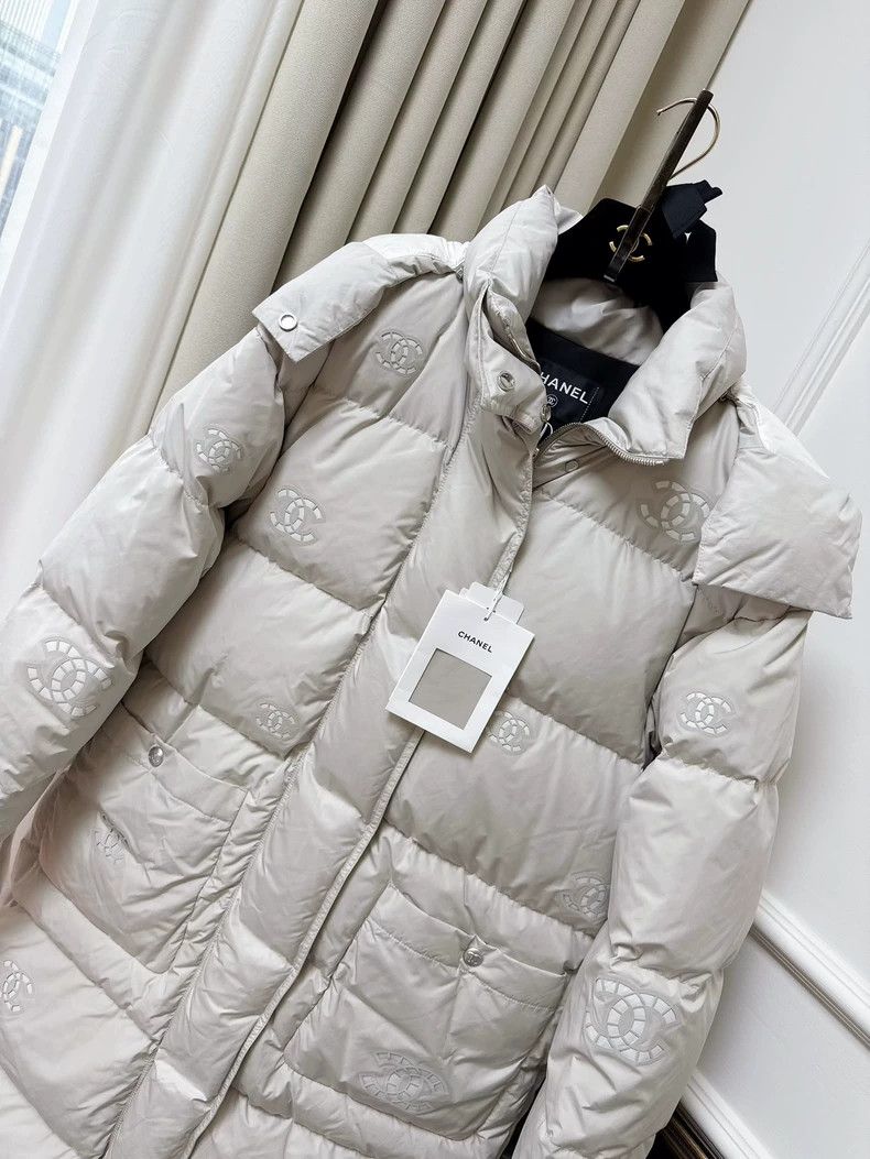 Chanel Chanel 21N Ski Series Hollow Logo Long Down coat Size XS / US 0-2 / IT 36-38 - 2 Thumbnail