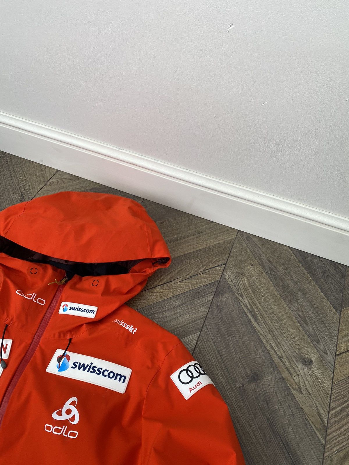 Odlo × Vintage Vintage Odlo Swiss Ski Team red Jacket Size US L / EU 52-54 / 3 - 10 Thumbnail