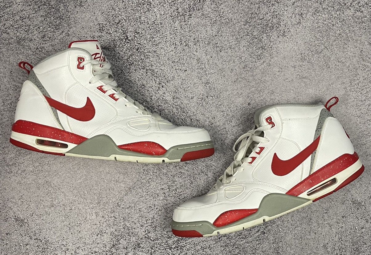 Nike 2013 Nike Air Flight Mid (579961-103)Bball Sneakers 13 Size US 13 / EU 46 - 2 Thumbnail