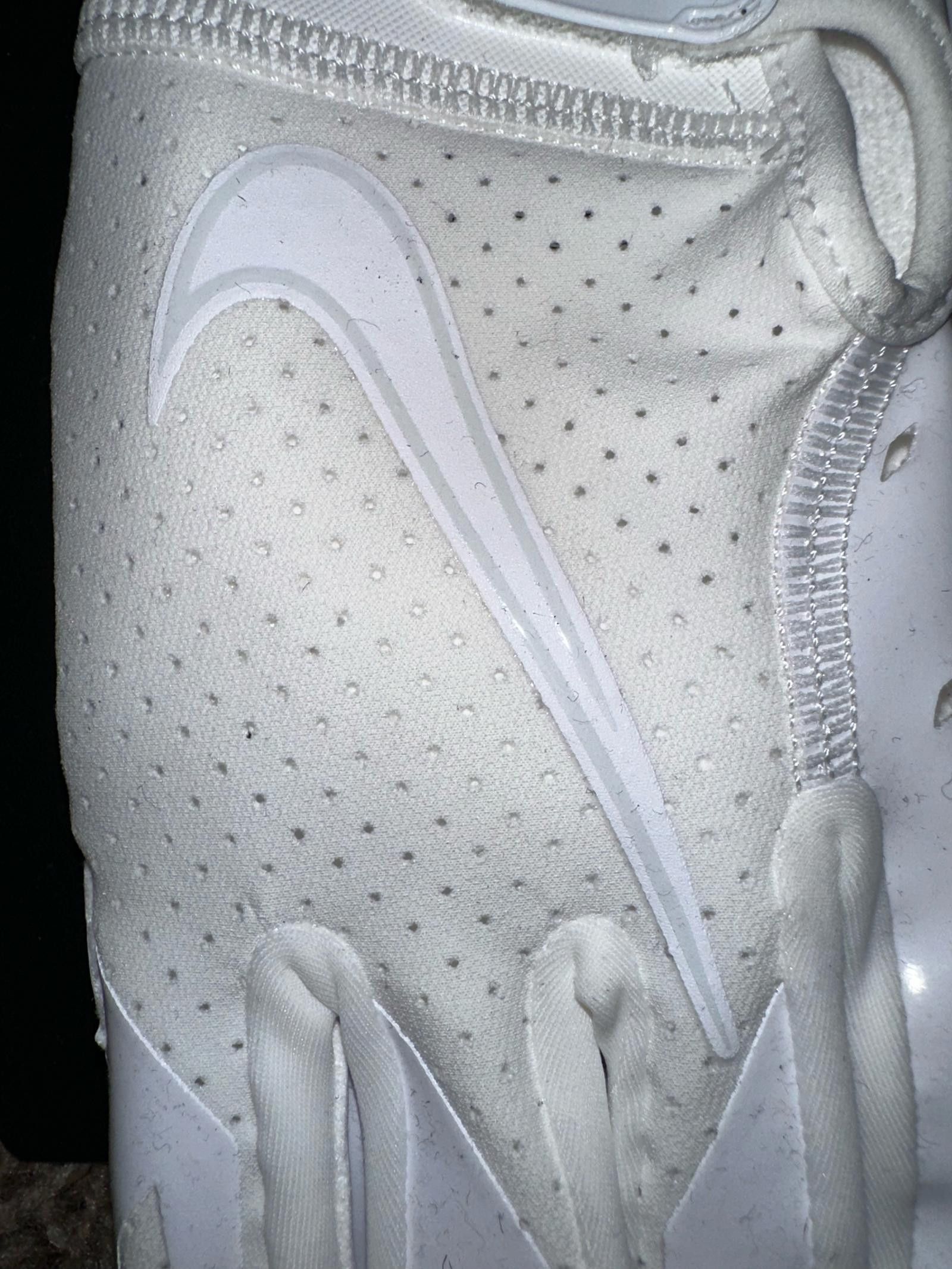 Nike Nike Vapor Jet 6.0 Youth Football Triple White Gloves Size ONE SIZE - 5 Thumbnail