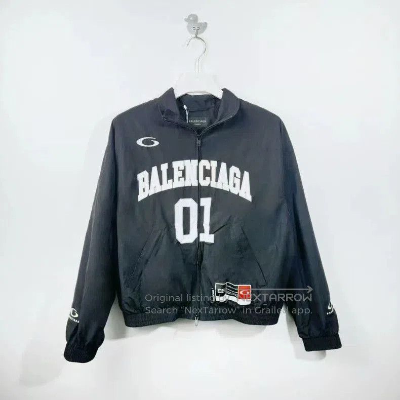Balenciaga Balenciaga Basketball Zip Jacket Black. Size US XXS / EU 40 - 1 Thumbnail
