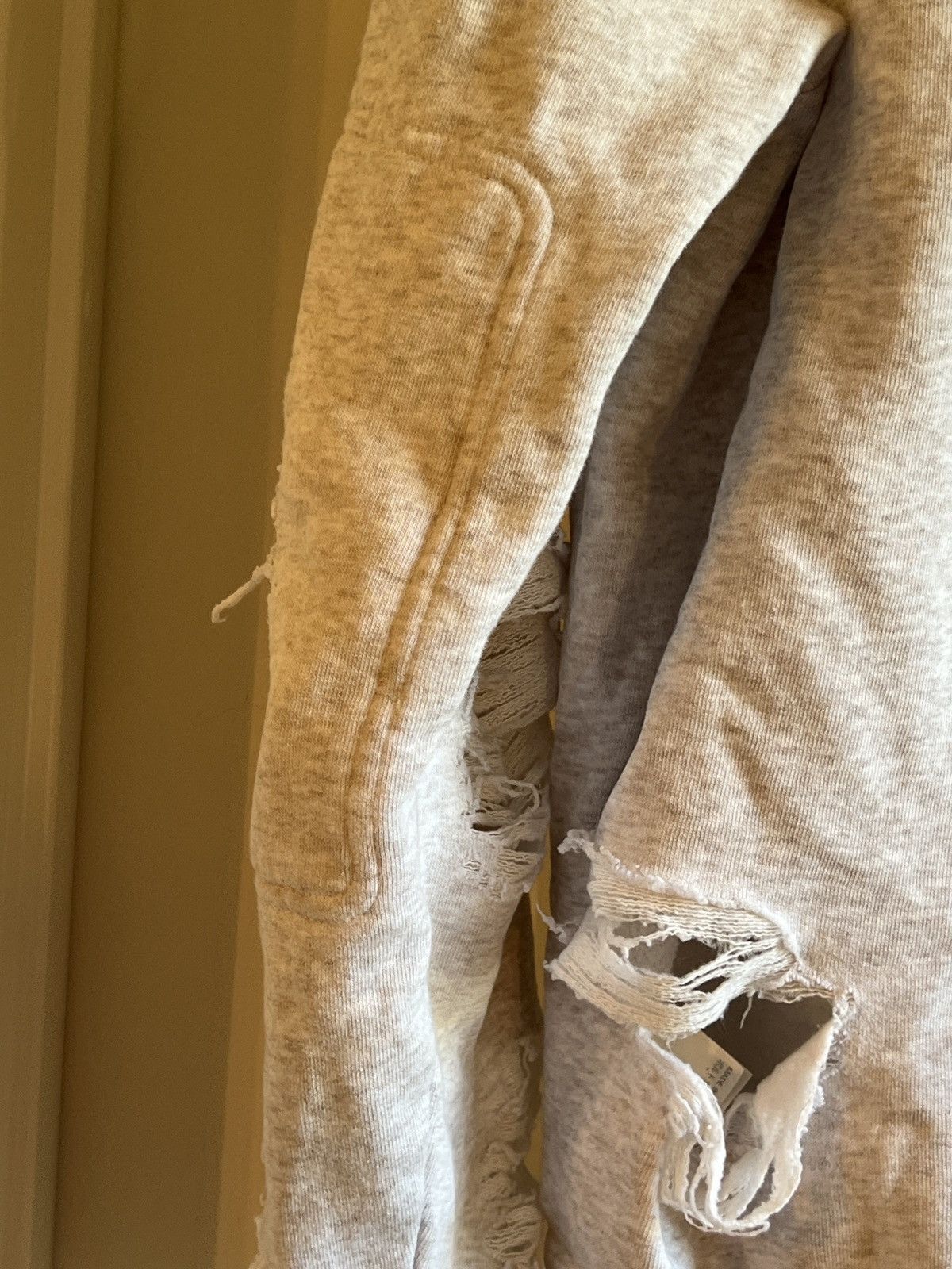 Our Legacy Distressed Patch Sweatshirt in Light Grey Size US M / EU 48-50 / 2 - 6 Thumbnail