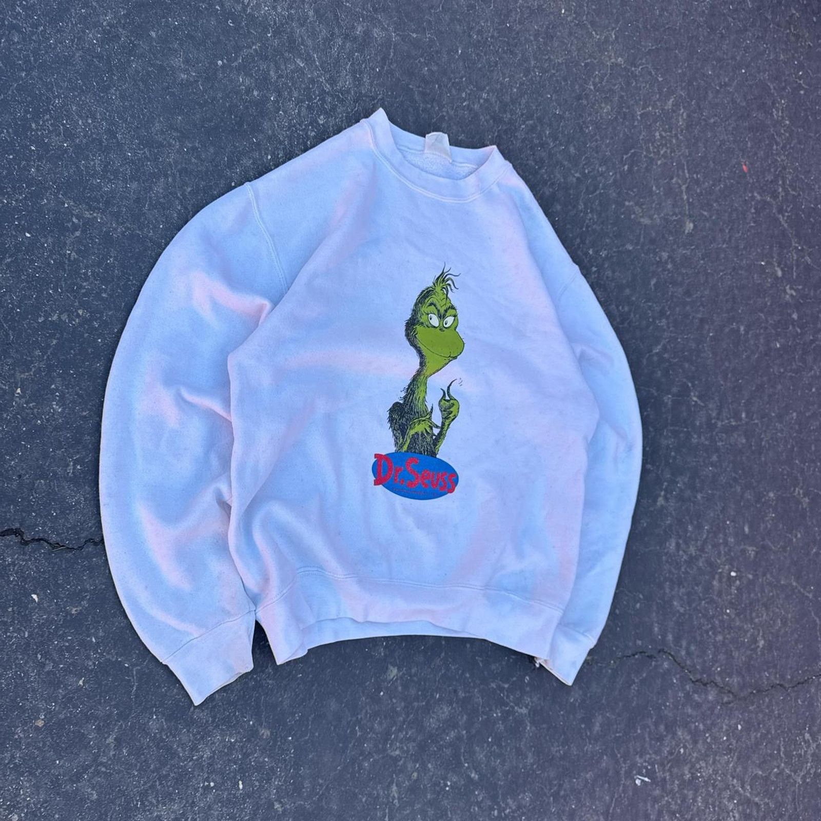 Vintage Vintage 1994 Dr. Seuss Grinch White Crewneck – Size Large Size US XL / EU 56 / 4 - 2 Thumbnail