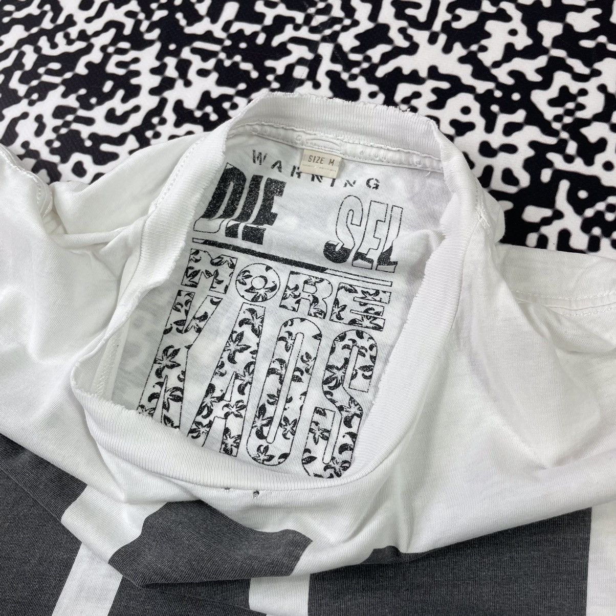 Diesel × Vintage Vintage Y2K DIESEL Casual Retro Big Logo T-shirt 90s Style Size US M / EU 48-50 / 2 - 7 Thumbnail