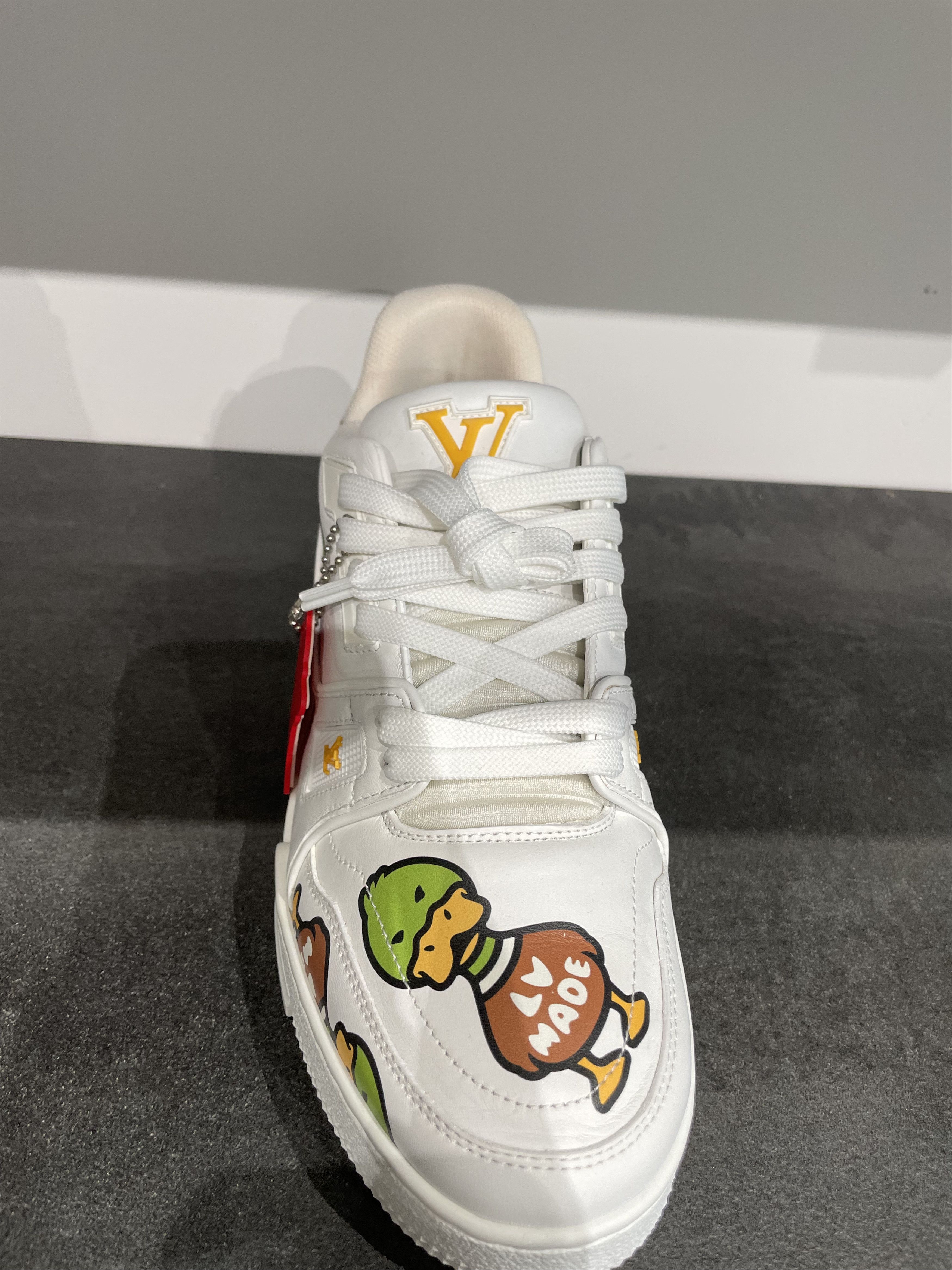 Louis Vuitton Louis Vuitton Duck Nigo White Trainer Sneaker Size US 7.5 / EU 40-41 - 6 Thumbnail