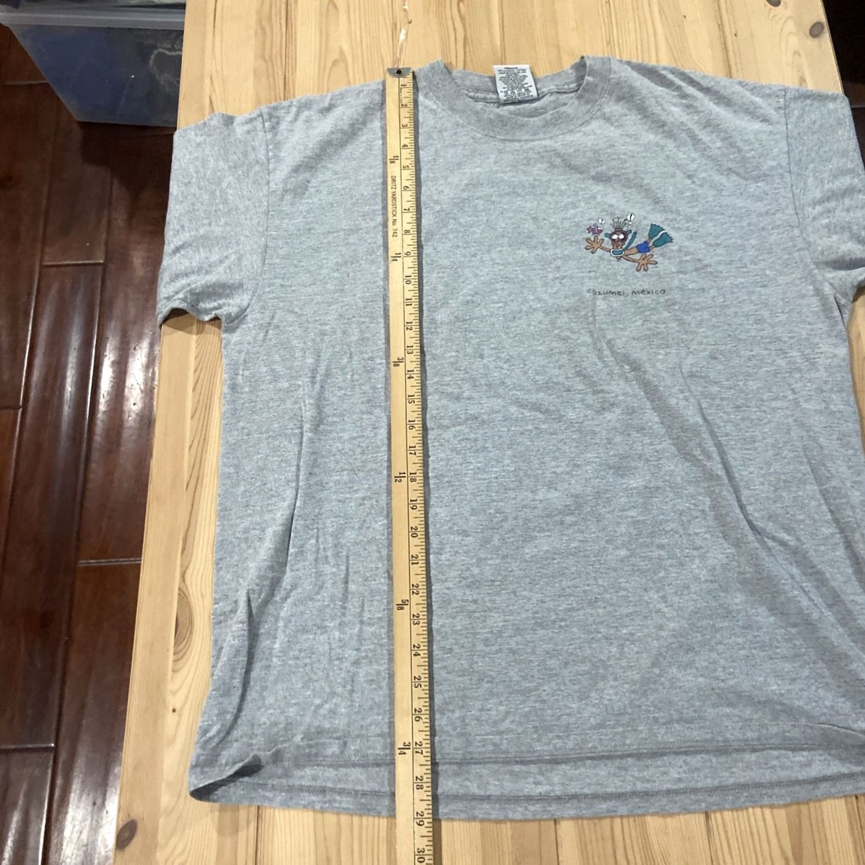 Vintage VINTAGE Cozumel Mexico 90s Art Diver Tee Travel Souvenir T-Shirt XL Unisex Gray Cotton Graphic Tee Sportswear/Beach Mens Womens Boys Girls Size US XL / EU 56 / 4 - 6 Thumbnail