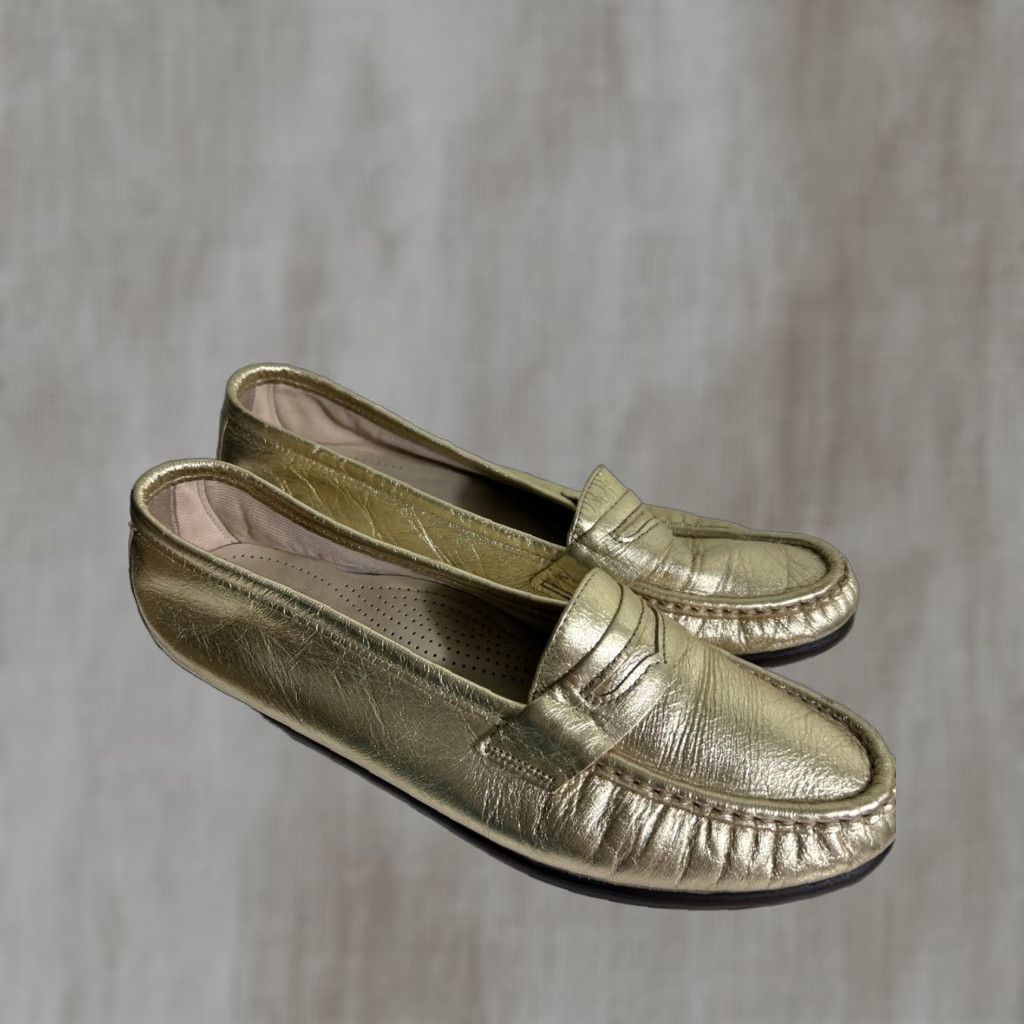 SAS Women’s Size 9 W Gold Loafers Flat Slip On