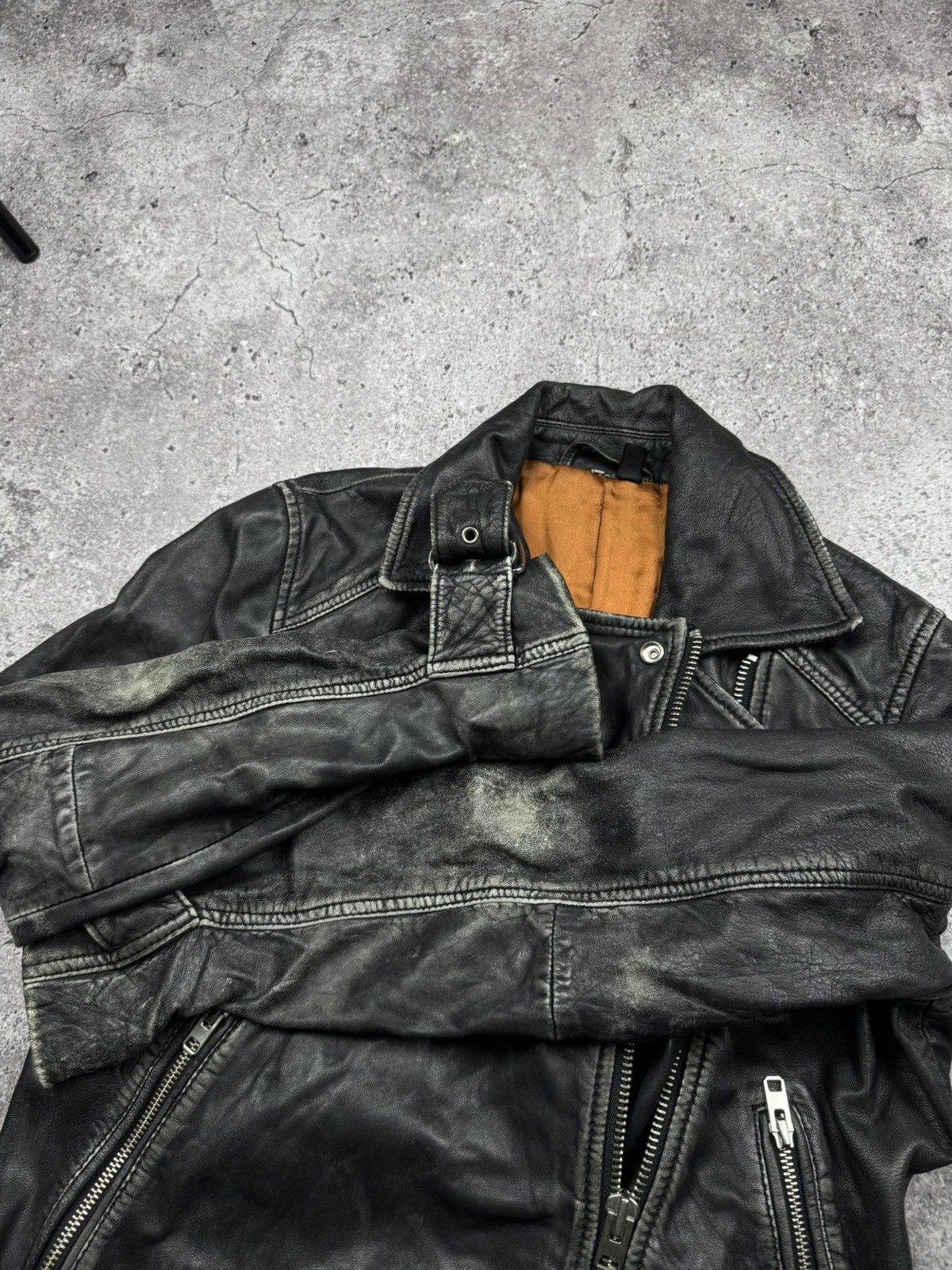 Japanese Brand VINTAGE 90S CROPPED BLACK LEATHER DISTRESSED BIKER JACKET Size US S / EU 44-46 / 1 - 12 Thumbnail