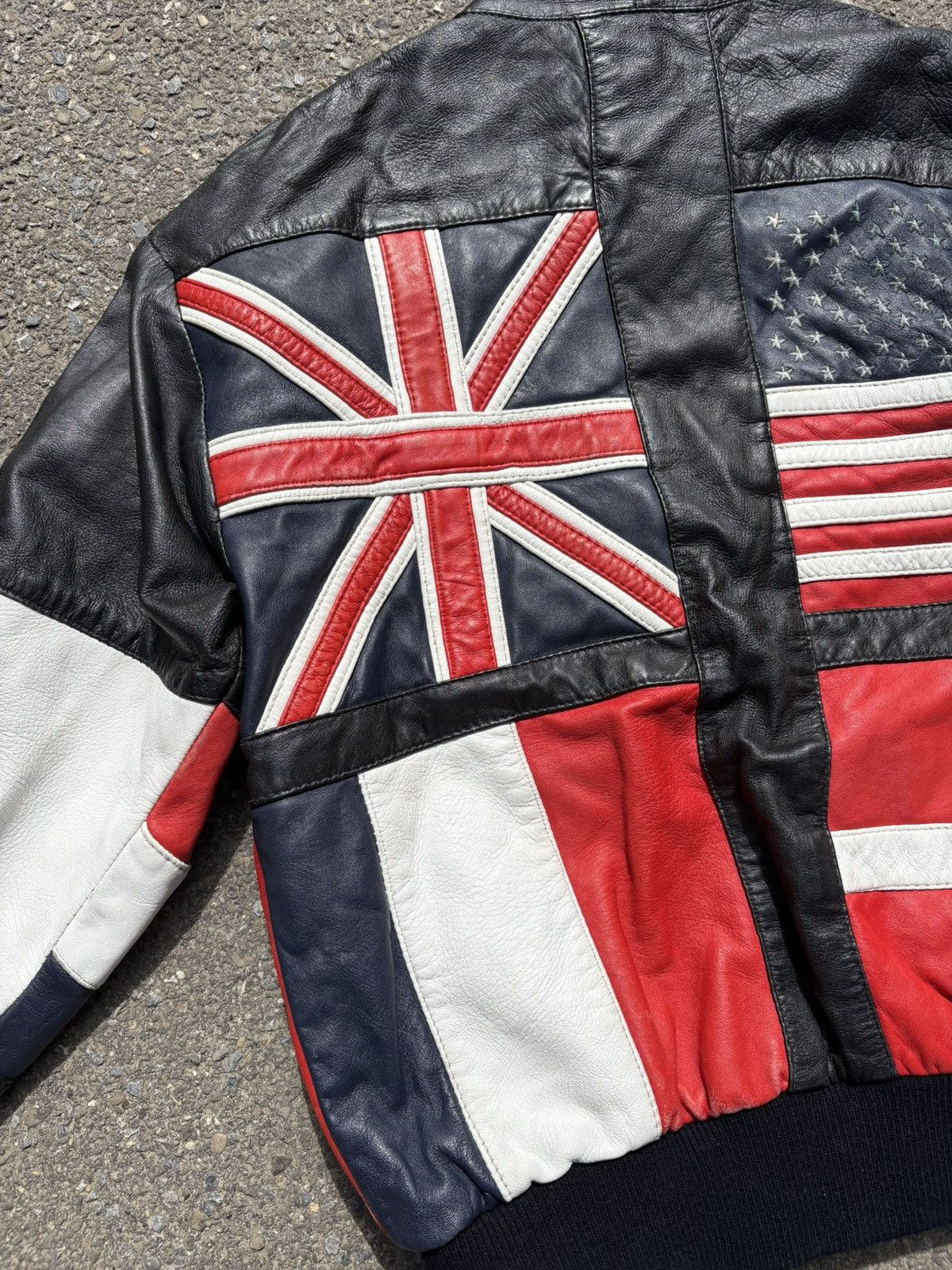Vintage Vintage 80s Multi-Flag Leather Bomber Jacket by Akaso Size US M / EU 48-50 / 2 - 10 Thumbnail