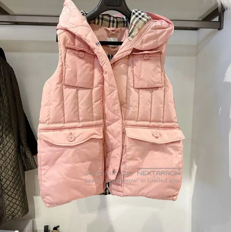 Burberry Burberry Pink Padded Women's Vest. Size M / US 6-8 / IT 42-44 - 1 Thumbnail