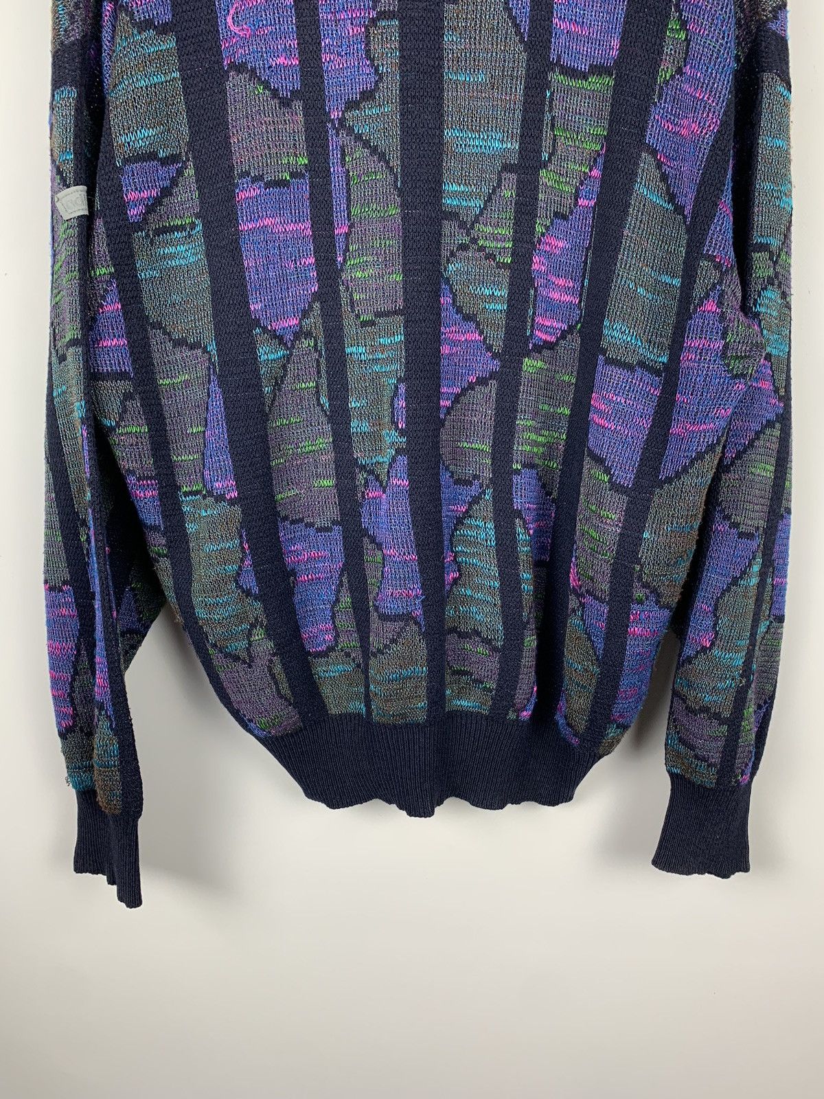 Adidas Vintage Adidas 3D Knit Coloured Sweater V-Neck Size S Purple Size US S / EU 44-46 / 1 - 17 Thumbnail
