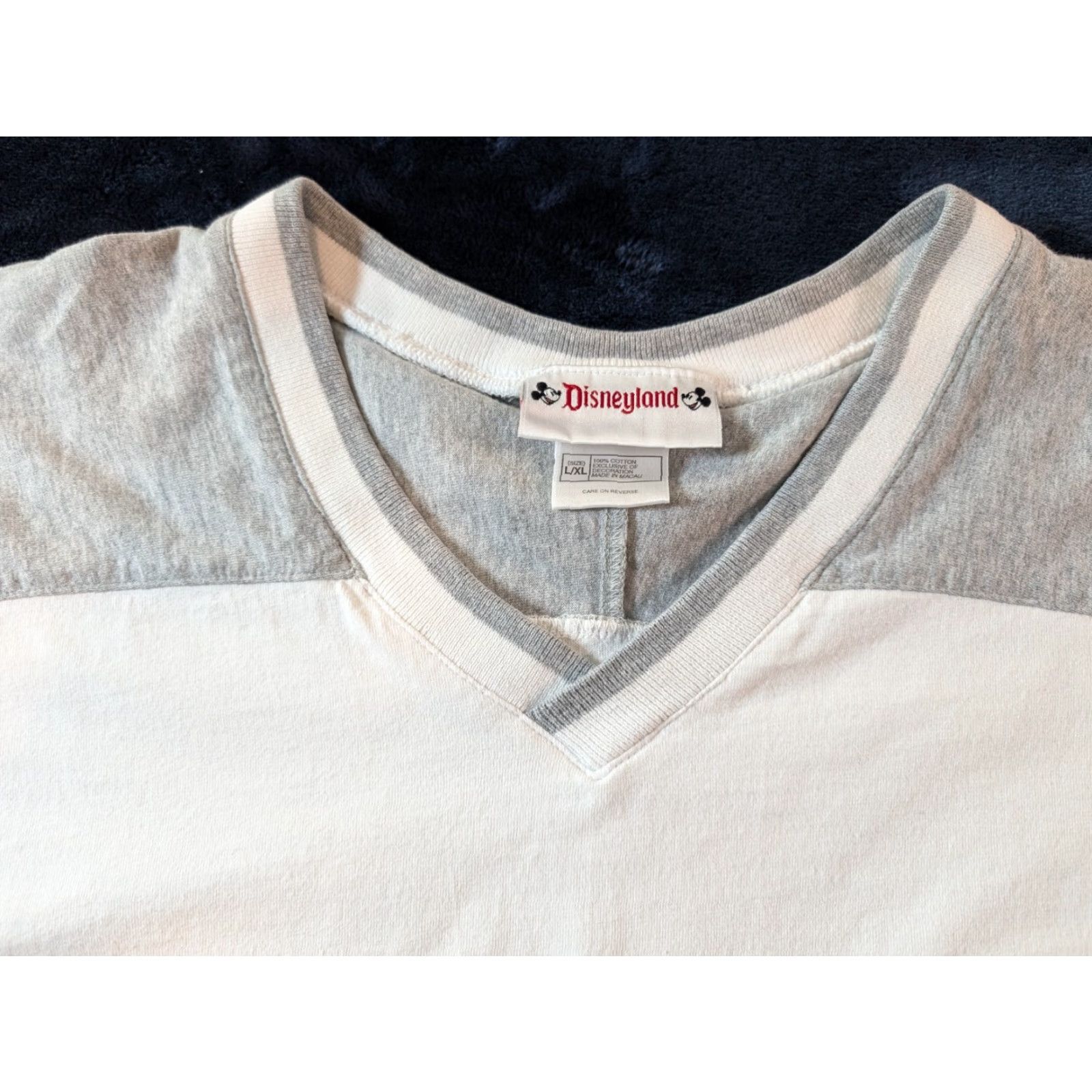 Vintage Disney Parks Authentic Dopey Loungewear Shirt Women L/XL White Grey Jersey 100% Cotton Sleepshirt Christmas Snow White Dopey Theme Mens Girls Boys Size L / US 10 / IT 46 - 3 Thumbnail