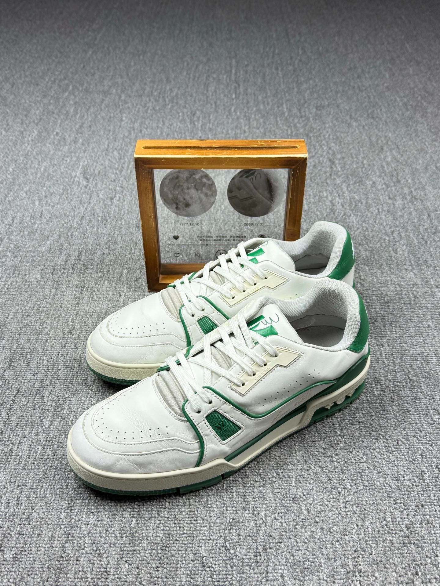 Louis Vuitton Louis Vuitton Training Green Lowtop Sneakers 9 Men Size US 9 / EU 42 - 1 Thumbnail