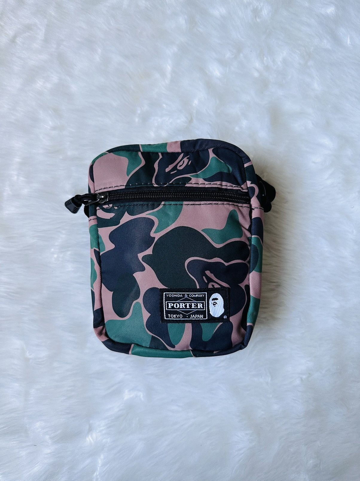 Japanese Brand 🇯🇵 Japanese Brand Camouflage Quick Pocket Sling Bag Size ONE SIZE - 5 Thumbnail