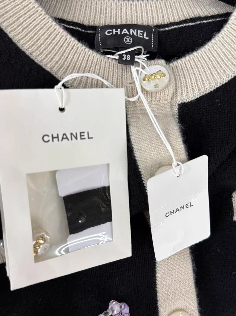 Chanel Chanel 25K black beige cashmere cardigan coat Size XS / US 0-2 / IT 36-38 - 5 Thumbnail