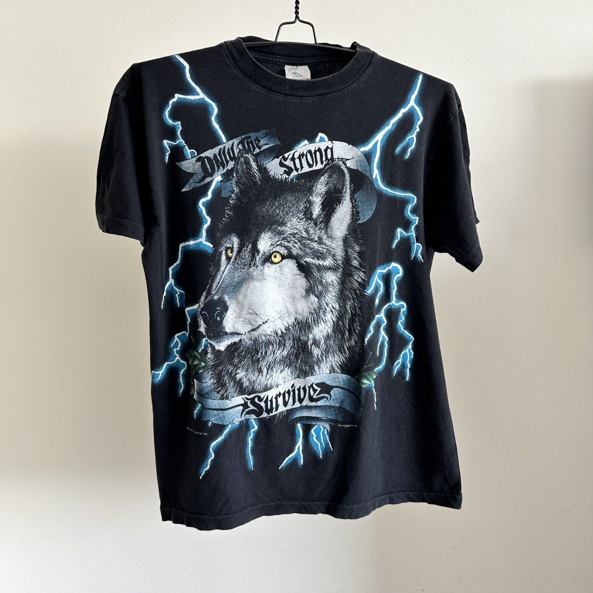 Vintage Vintage American Thunder Wolf T-Shirt Size L Size US L / EU 52-54 / 3 - 2 Thumbnail