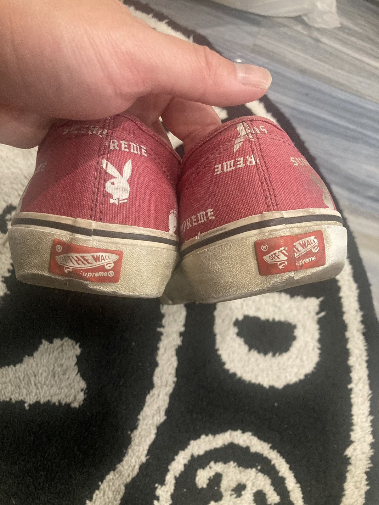 Supreme × Vans 2014SS Supreme x playboy vans era size 8.5, burgundy Size US 8.5 / EU 41-42 - 5 Thumbnail