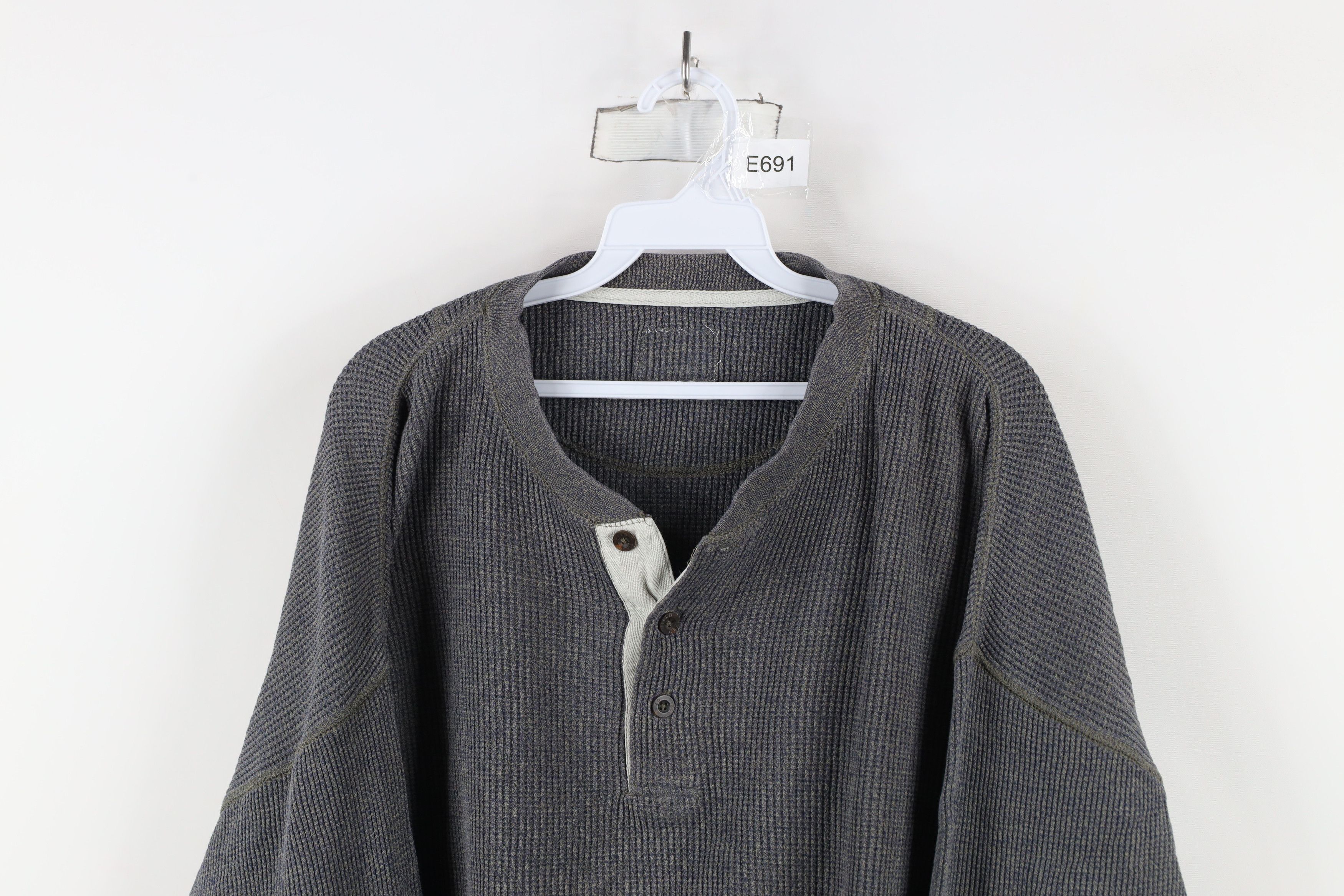 Vintage Vintage 90s Streetwear Thermal Waffle Knit Henley T-Shirt Size US XL / EU 56 / 4 - 2 Thumbnail