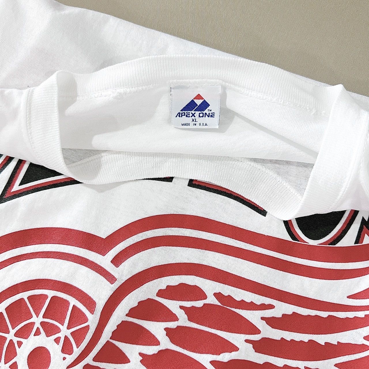 Apex One × Vintage 90s Detroit Red Wings NHL t-shirt/ XL Size US XL / EU 56 / 4 - 9 Thumbnail