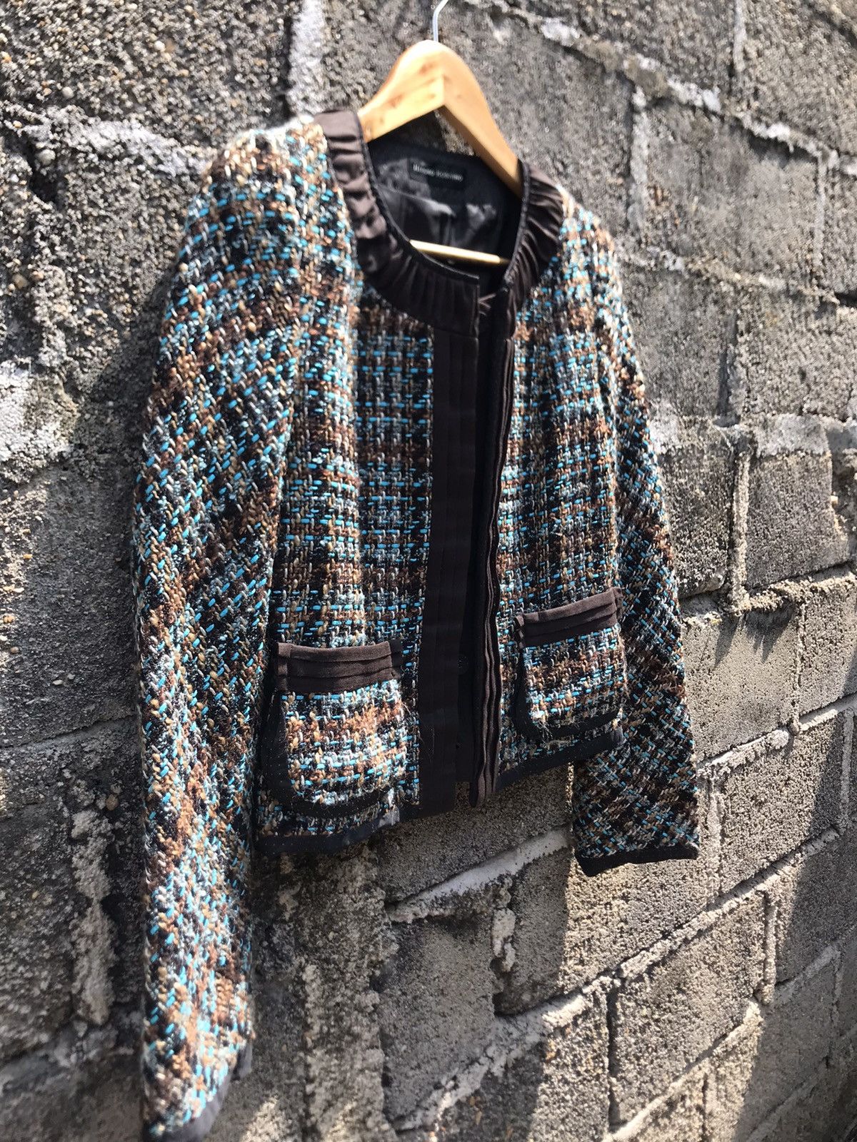 Hiroko Koshino Homme × Japanese Brand Vintage Hiroko Koshino Herringbone Wool Cropped Jacket Size XS / US 0-2 / IT 36-38 - 2 Thumbnail