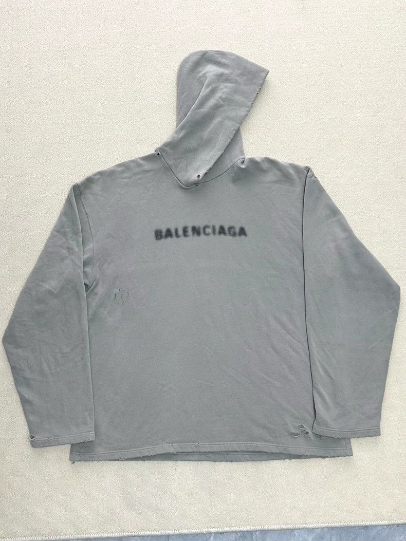 Balenciaga Balenciaga Blurred logo lettering wash-away hooded sweatsh Size US XS / EU 42 / 0 - 1 Thumbnail