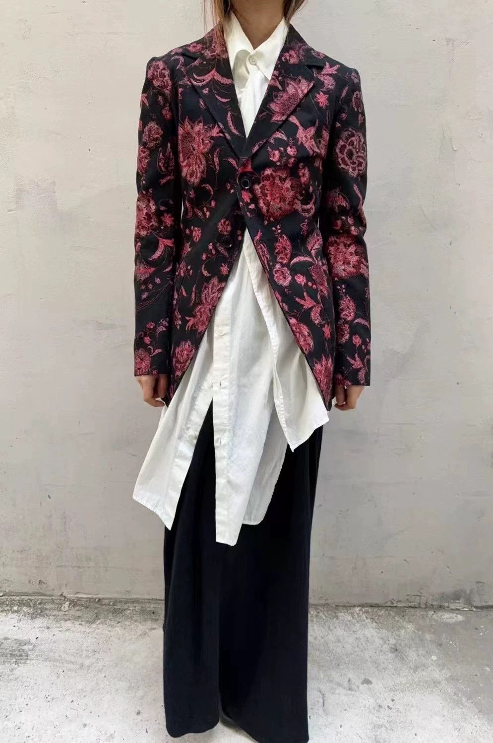 Yohji Yamamoto Yohji Yamamoto Embroidered Blazer Size 1 Slim Size S / US 4 / IT 40 - 2 Thumbnail