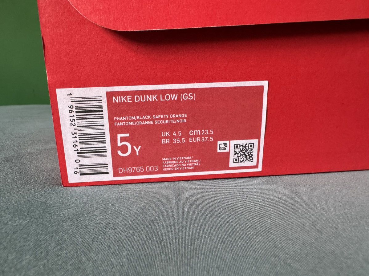Nike Nike Dunk Low Halloween 2022 Size US 5 / EU 37 - 7 Thumbnail