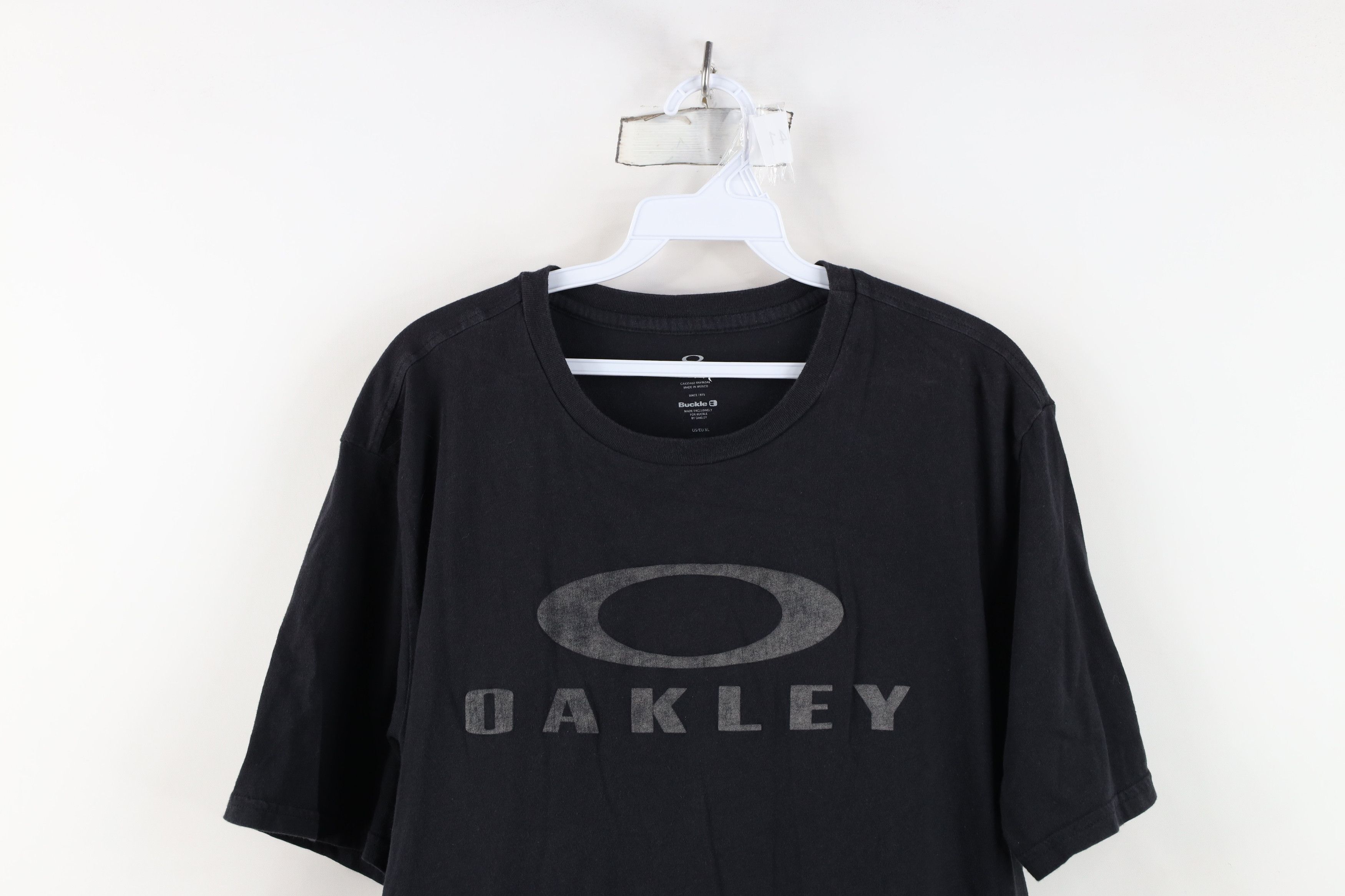 Oakley Y2K Oakley Spell Out Big O Logo Short Sleeve T-Shirt Black Size US XL / EU 56 / 4 - 2 Thumbnail