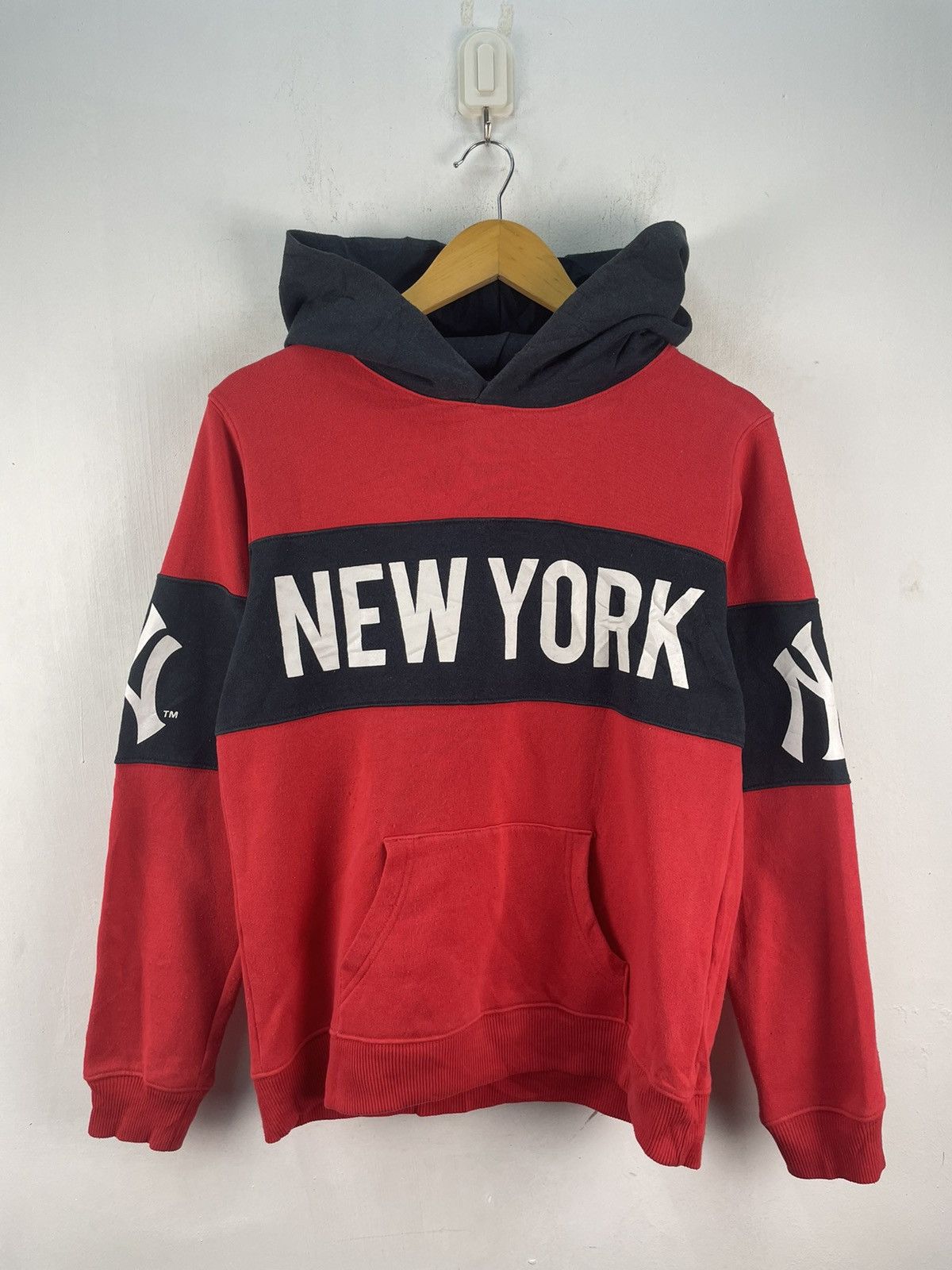 MLB Vintage New York Yankees Sweatshirt Hoodie Spellout Big Logo Size US M / EU 48-50 / 2 - 1 Thumbnail