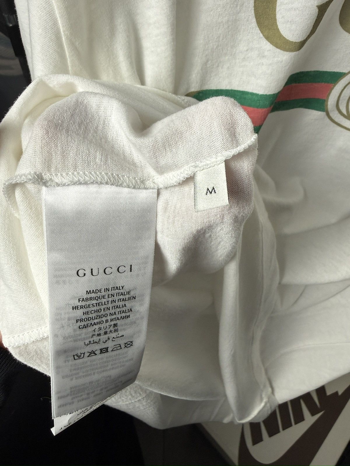 Gucci Gucci T-Shirt Distressed Gucci Logo M Size US M / EU 48-50 / 2 - 10 Thumbnail