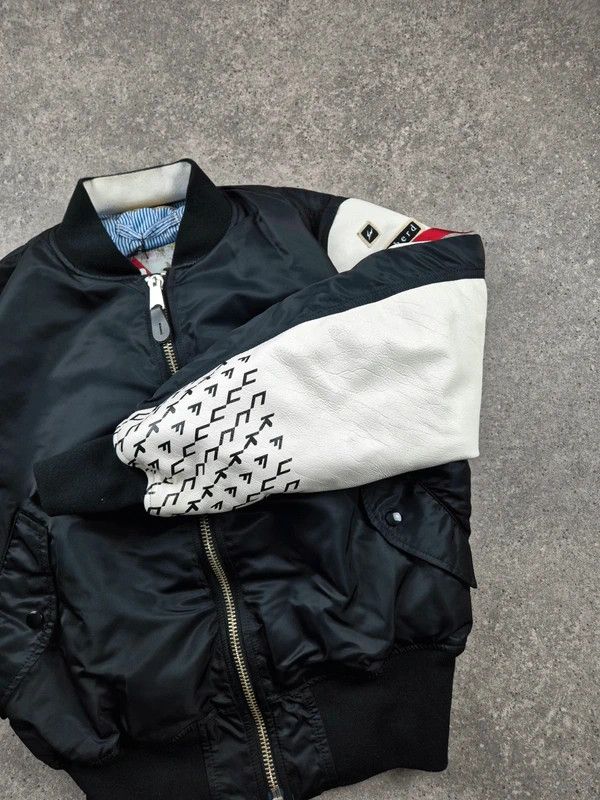 Fragment Design Undercover Fragment Design The Shepherd Bomber Jacket Size M Size US M / EU 48-50 / 2 - 3 Thumbnail