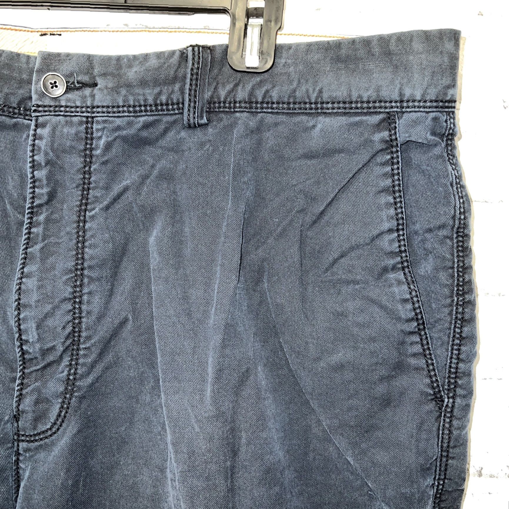 Tommy Bahama VINTAGE Tommy Bahama Blue Shorts Mens Size 40 Size US 40 / EU 56 - 2 Thumbnail