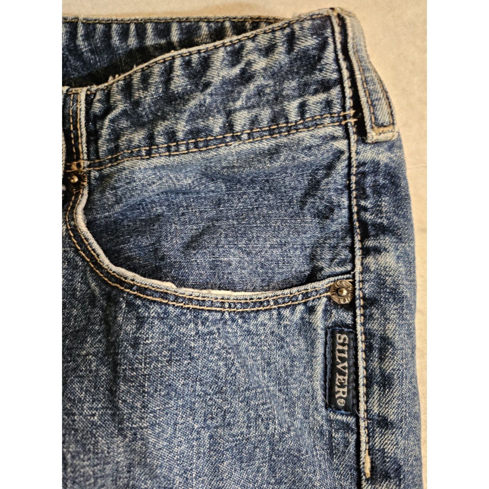 Silver Jeans Co. VINTAGE Silver Jeans Women's Jeans Blue Flare Bell Bottom 90s Faded Denim Size 30x33 Size 30" / US 8 / IT 44 - 6 Thumbnail