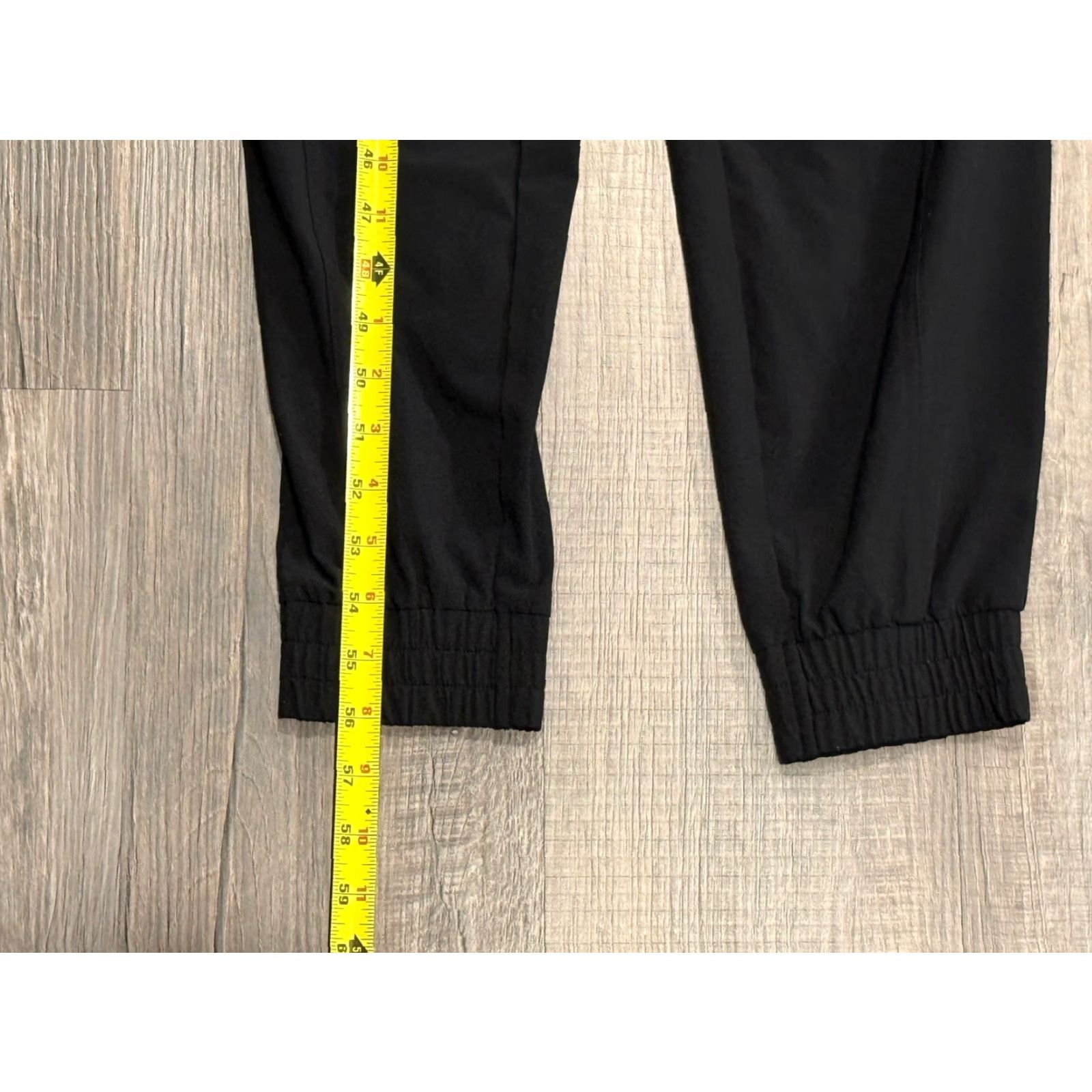 Athleta ATHLETA Unbound Lightweight Sleeveless Cargo Jumpsuit Black Small Size 28" / US 6 / IT 42 - 4 Thumbnail