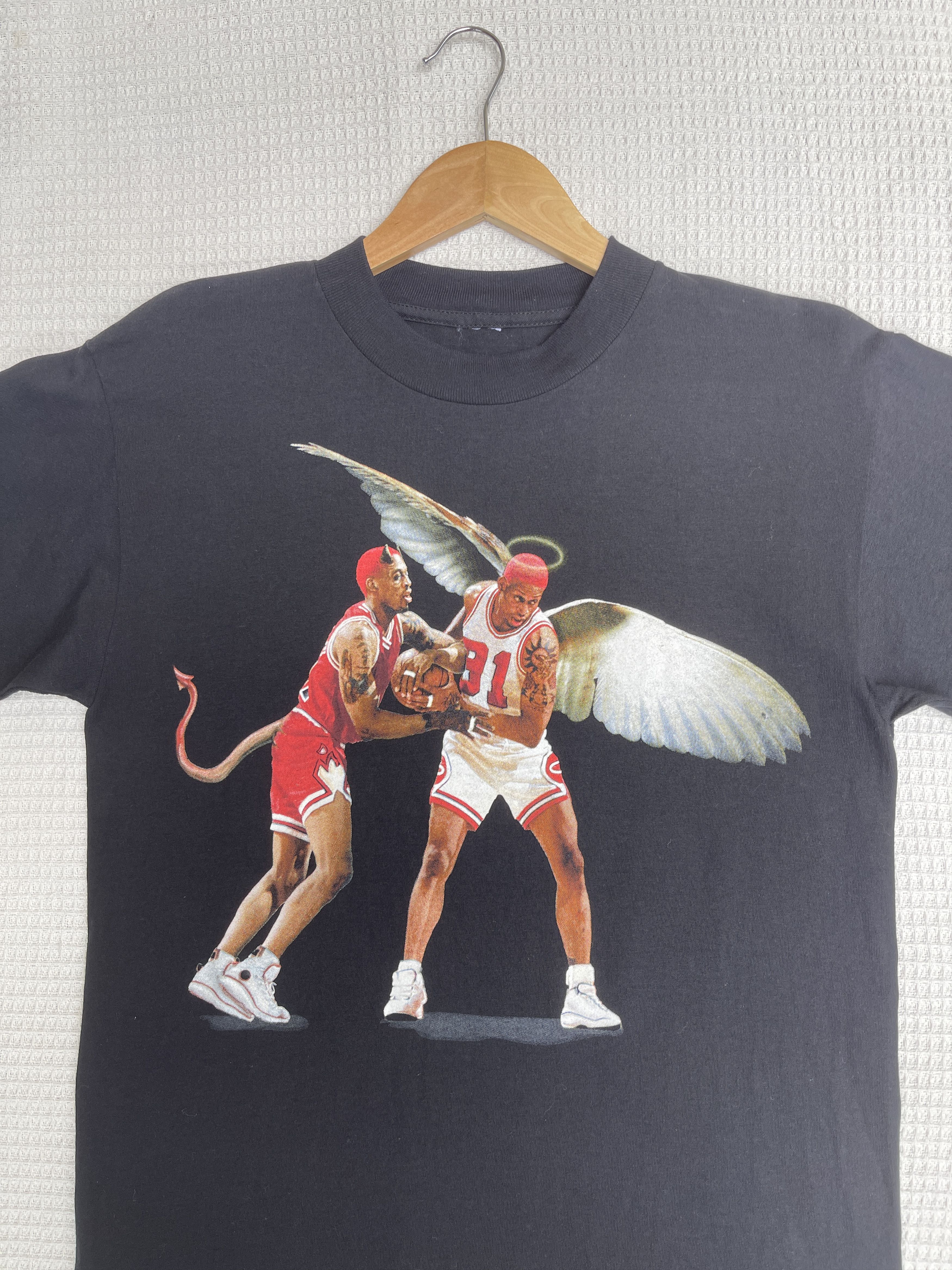 NBA Last Drop🔥Rare🔥Vintage Dennis Rodman Angel and Devil T-Shirt Size US S / EU 44-46 / 1 - 8 Thumbnail