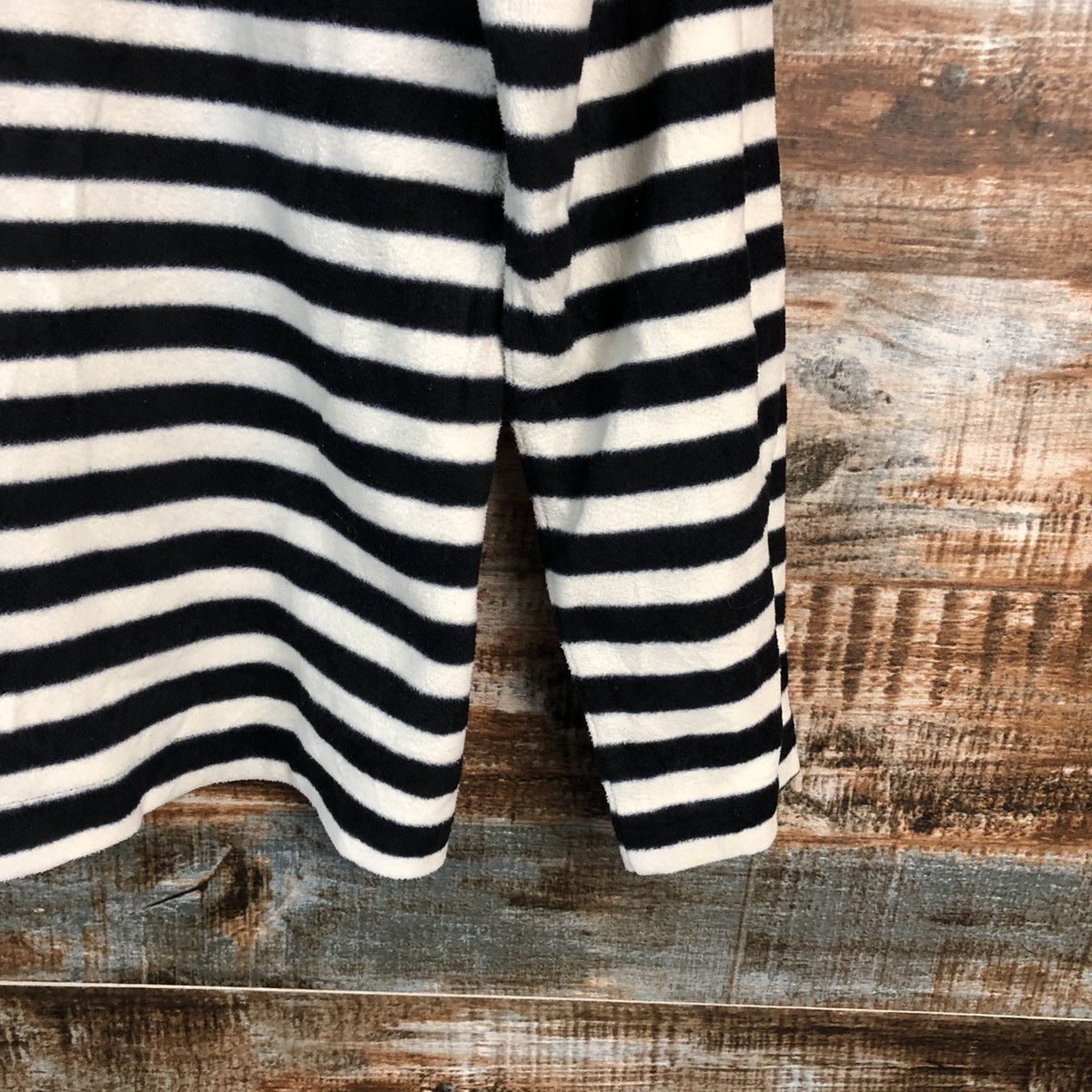 Andy Warhol Uniqlo X Andy Warhol Stripe White Sweater #A2288 Size US S / EU 44-46 / 1 - 16 Thumbnail