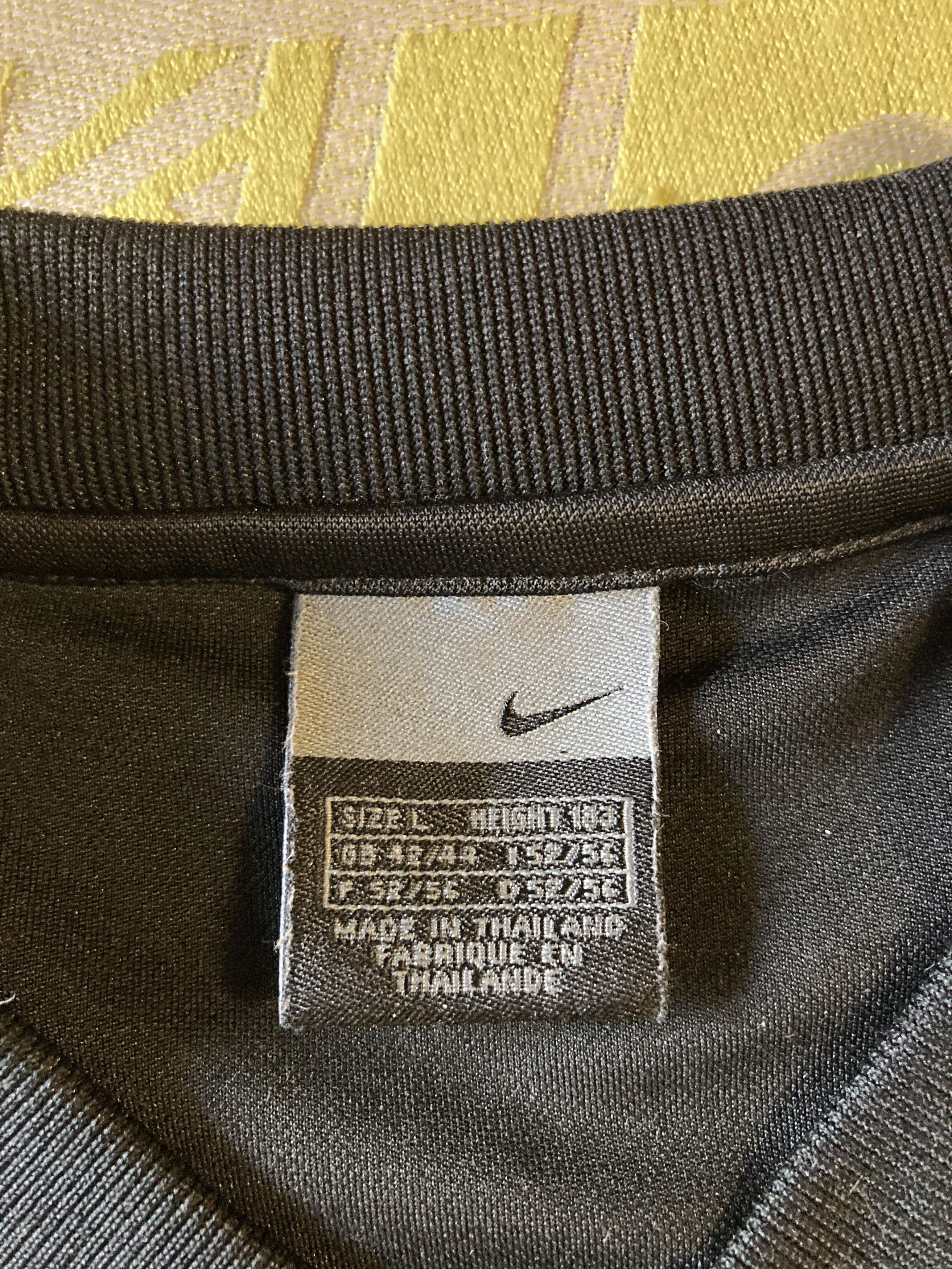 Nike × Vintage Nike Y2K Black Swoosh Athletic Soccer jersey Shirt Size US L / EU 52-54 / 3 - 4 Thumbnail